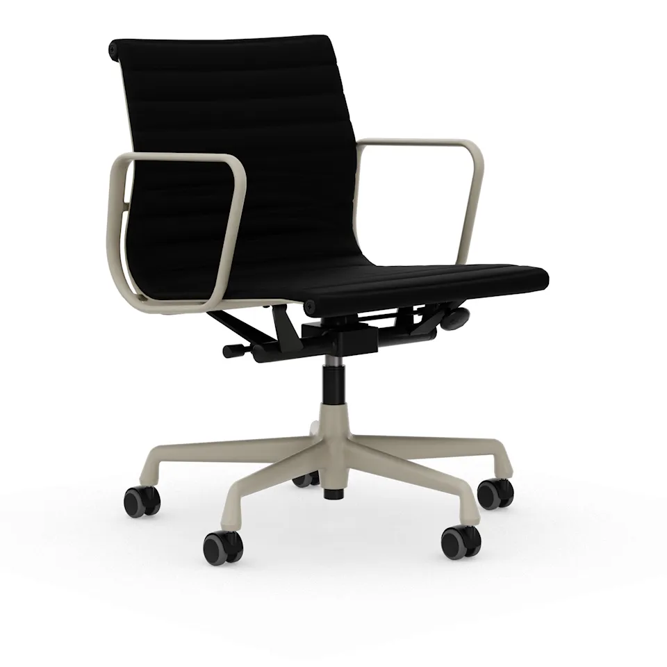 EA 117 Aluminium Chair skrivebordsstol