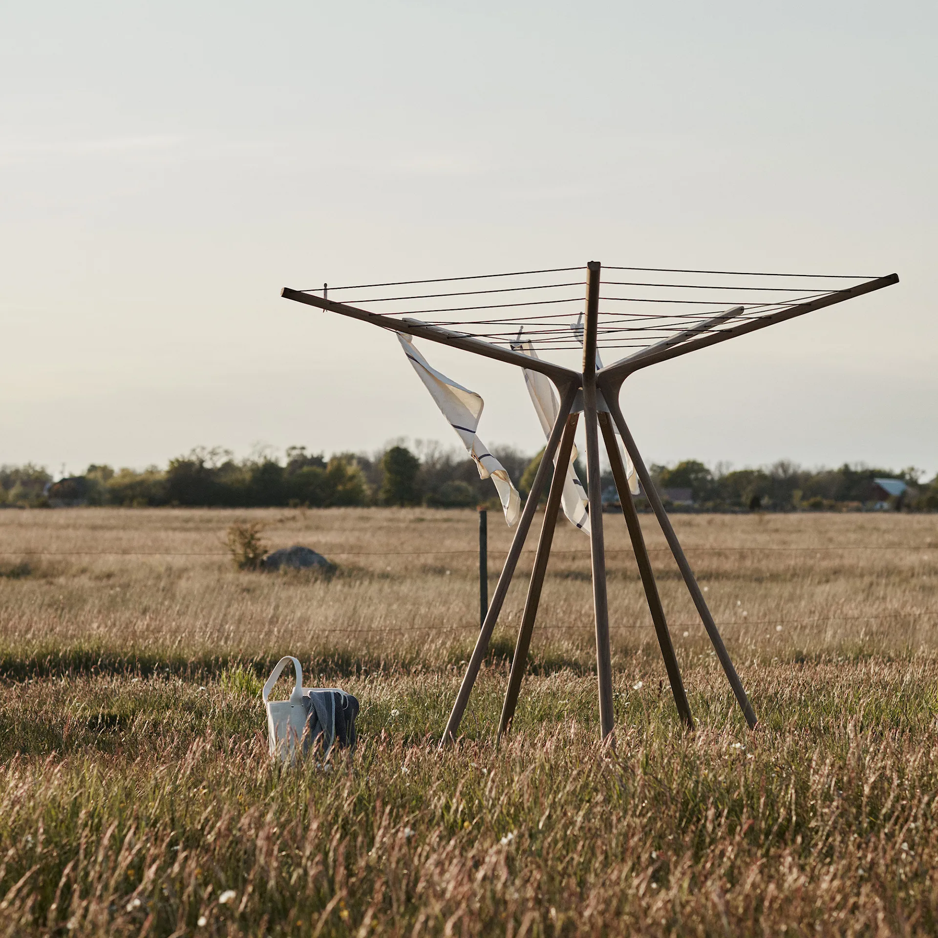 Spider Web Clothes Rack - Fritz Hansen - NO GA