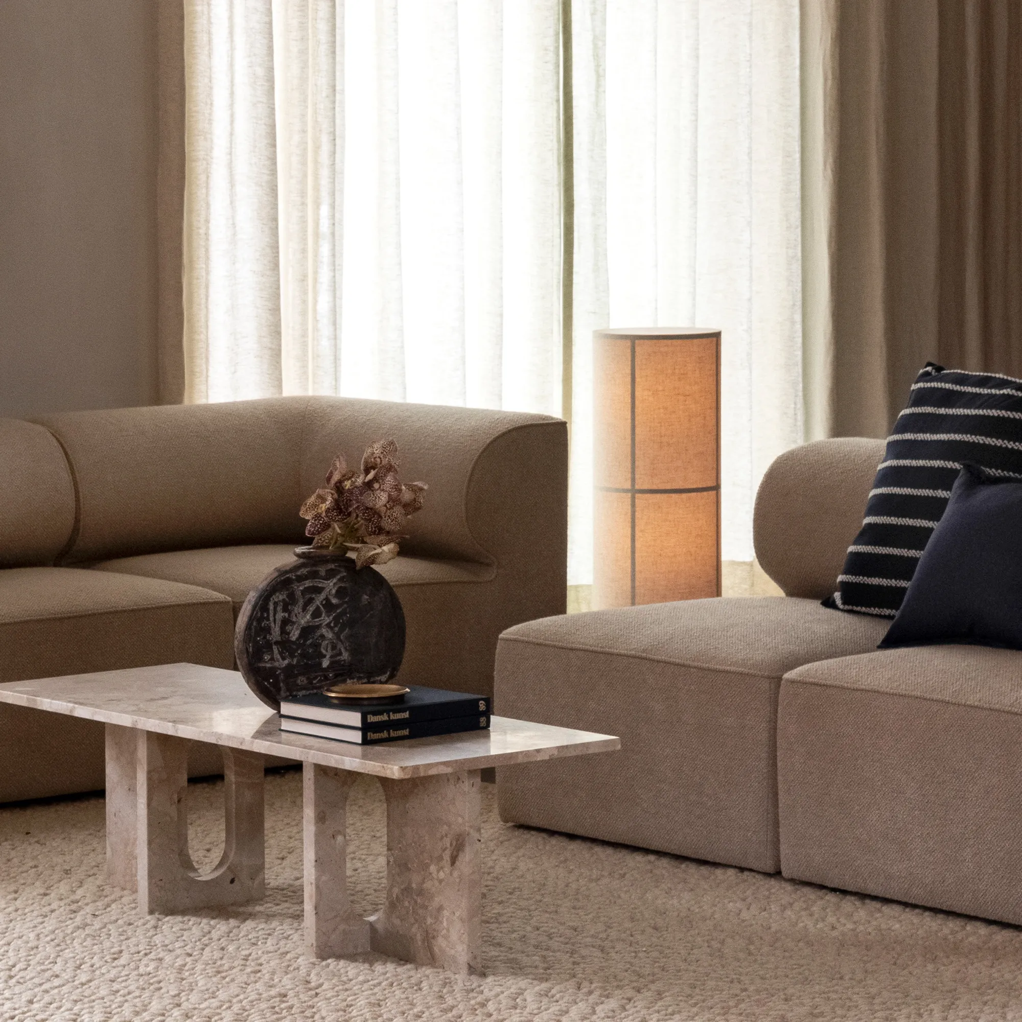 Hashira Floor Lamp