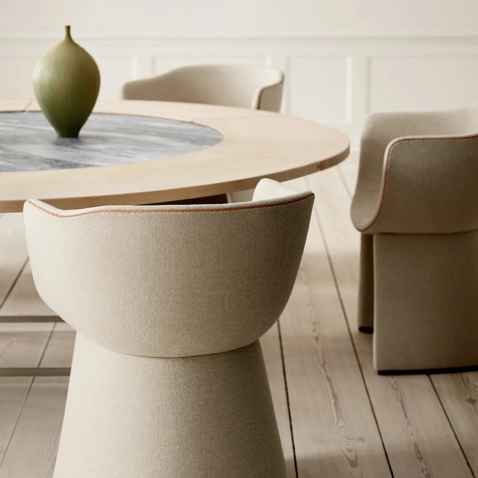 PK54 Dining Table - Fritz Hansen - Poul Kjærholm - NO GA