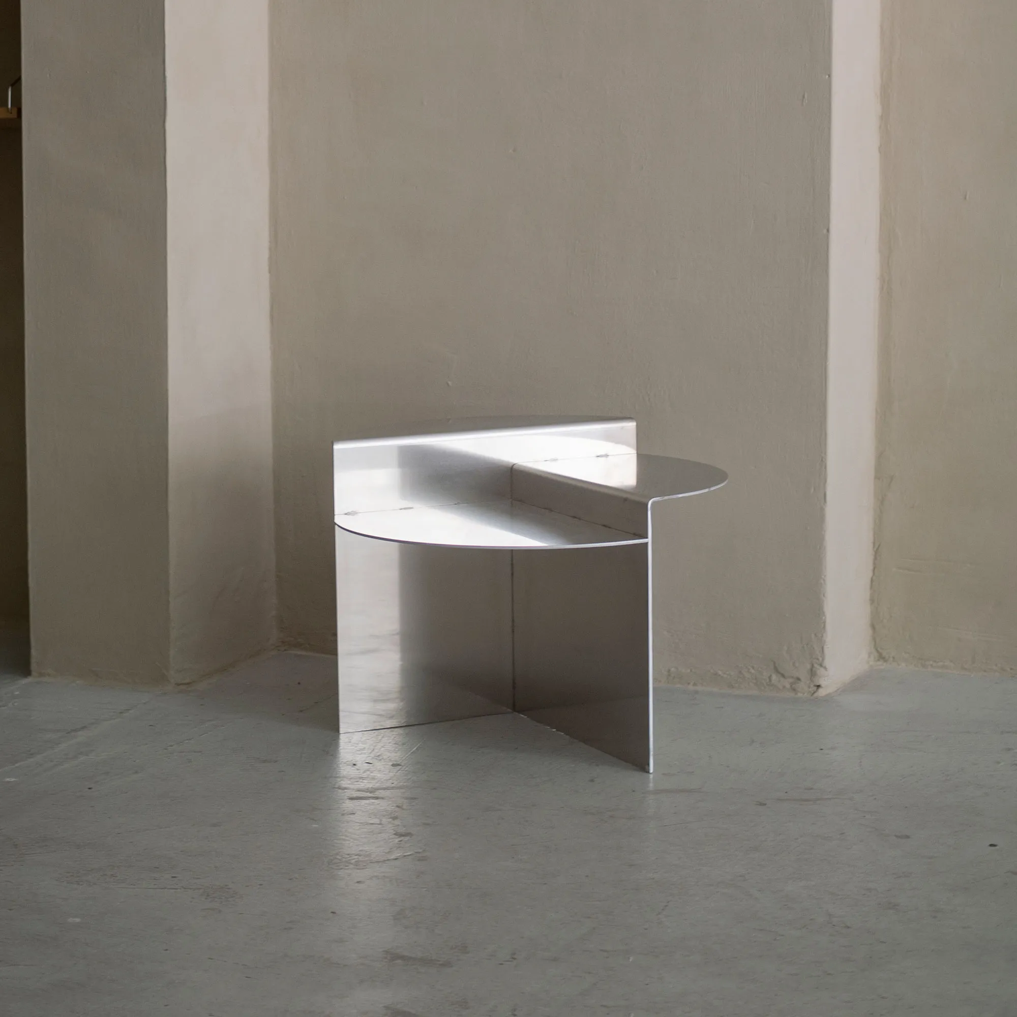 Rivet sidebord - 7