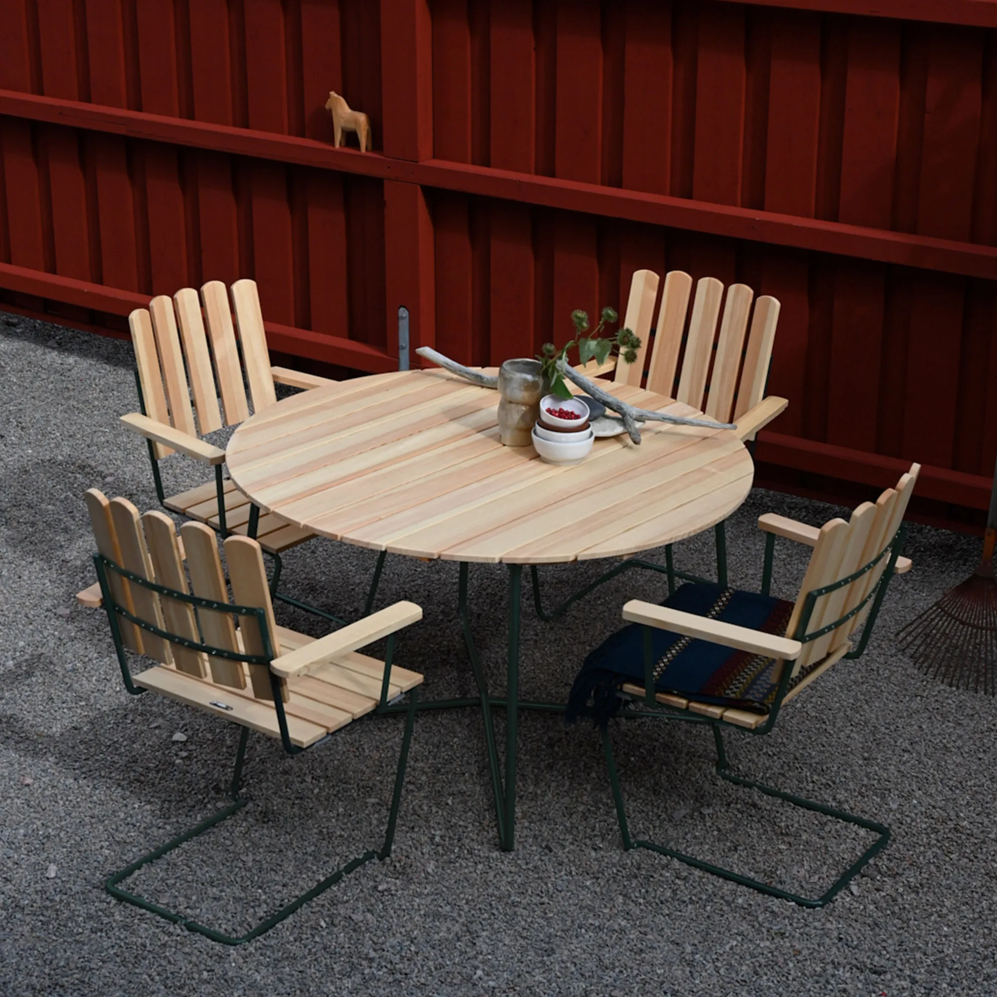 The classic series - 9A Table & 4 pcs A2 Armchairs - 4