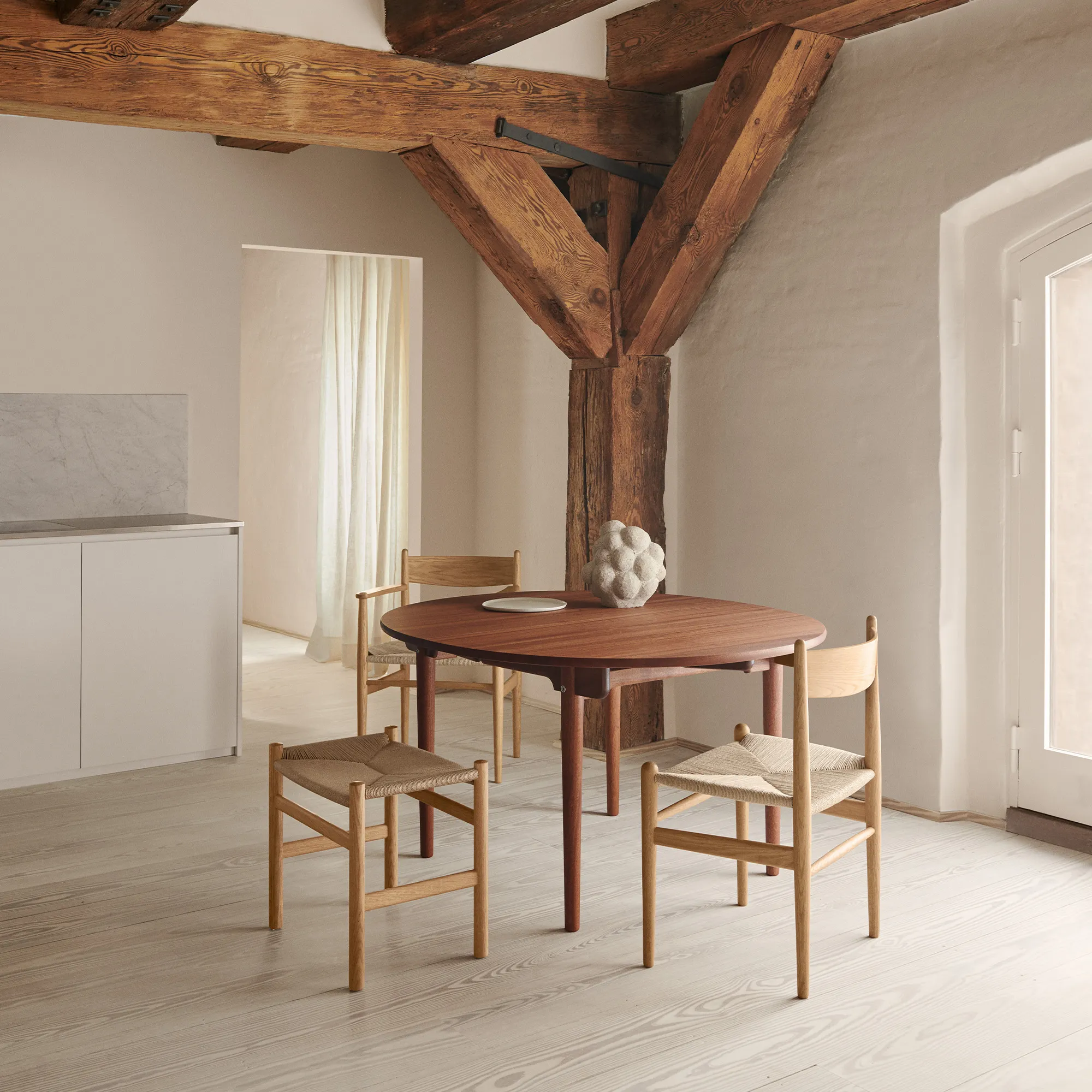 CH36 Chair Oak - 3