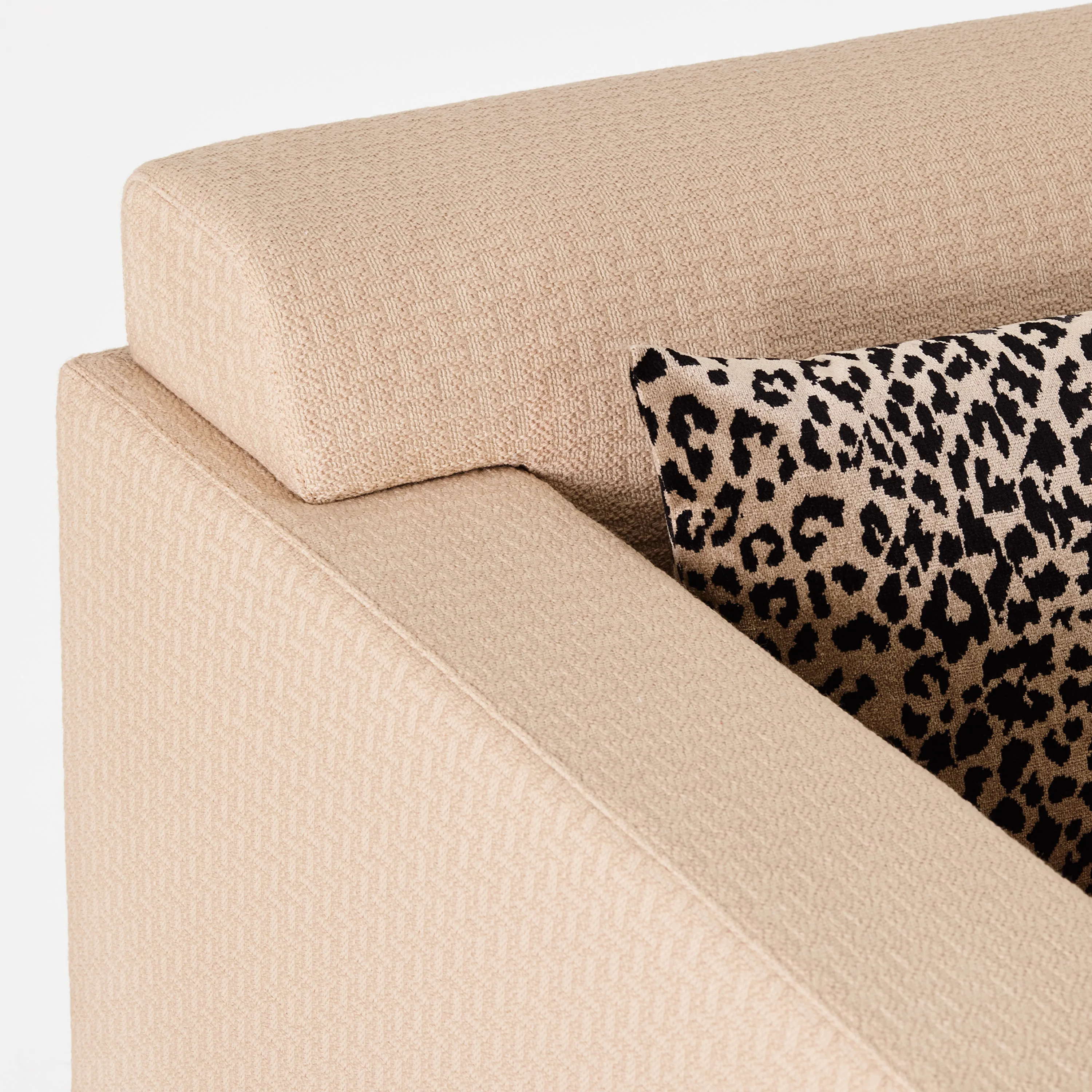 Don Lounge Chair - 7
