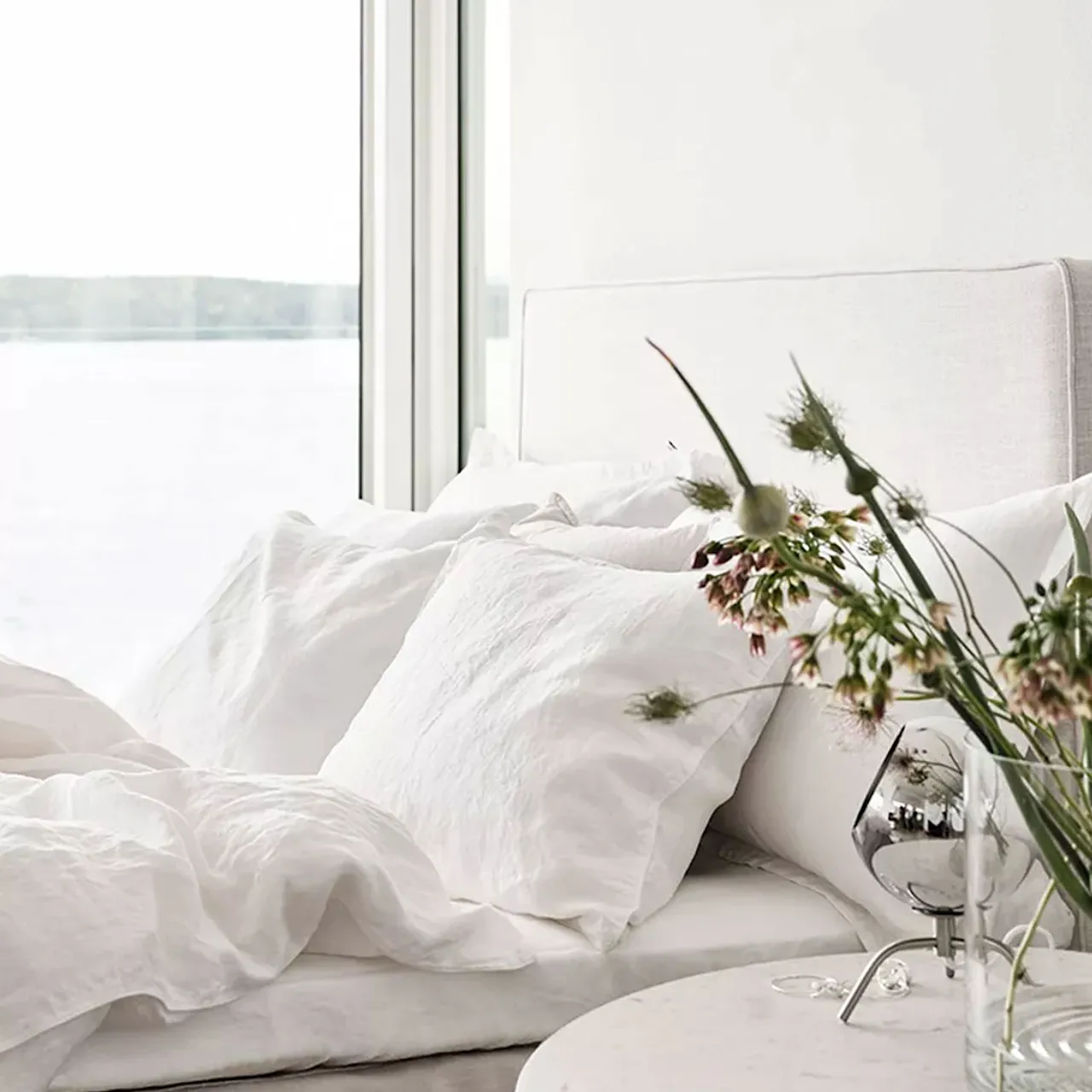 Line Duvet Cover - White