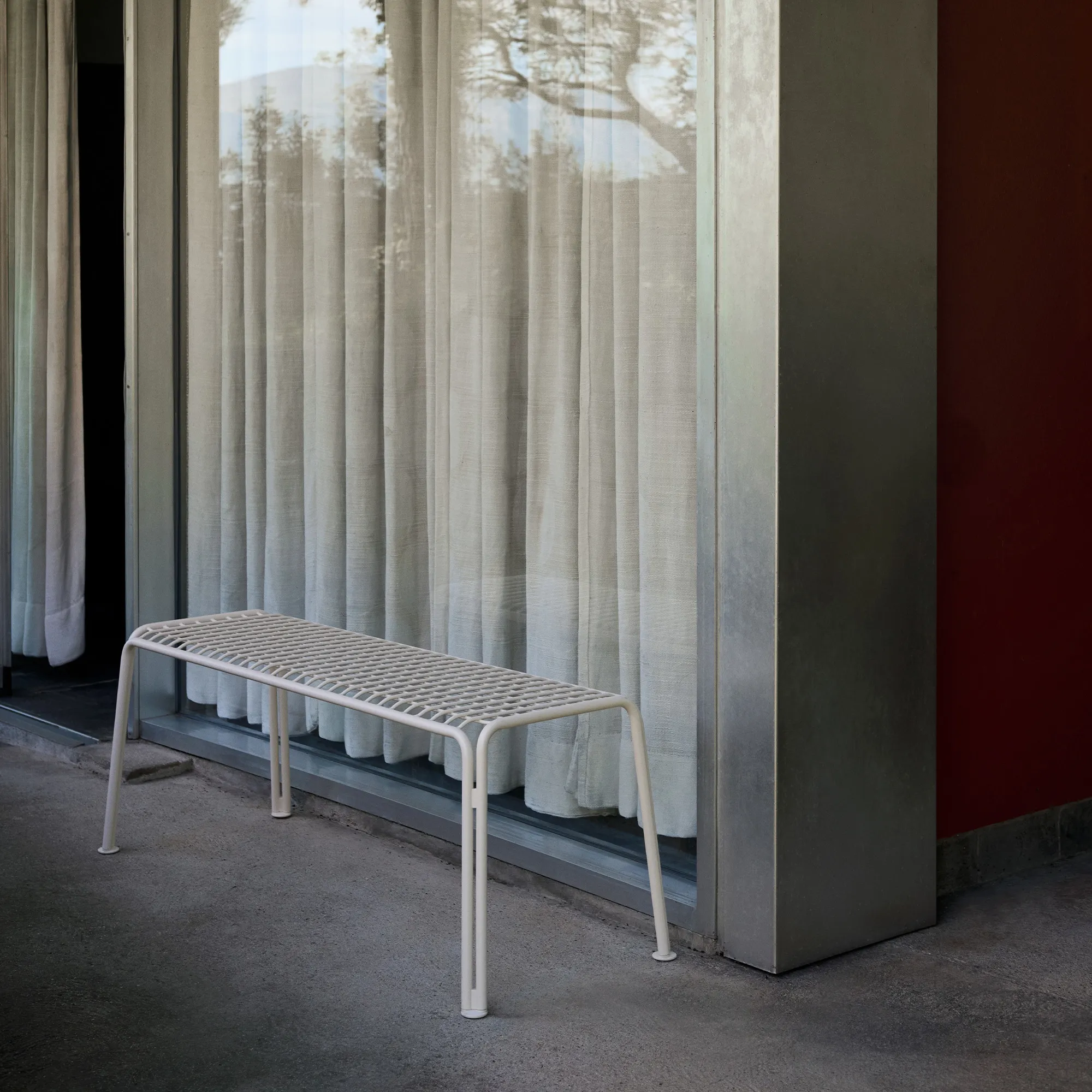 Thorvald SC112 Outdoor Bench - 10
