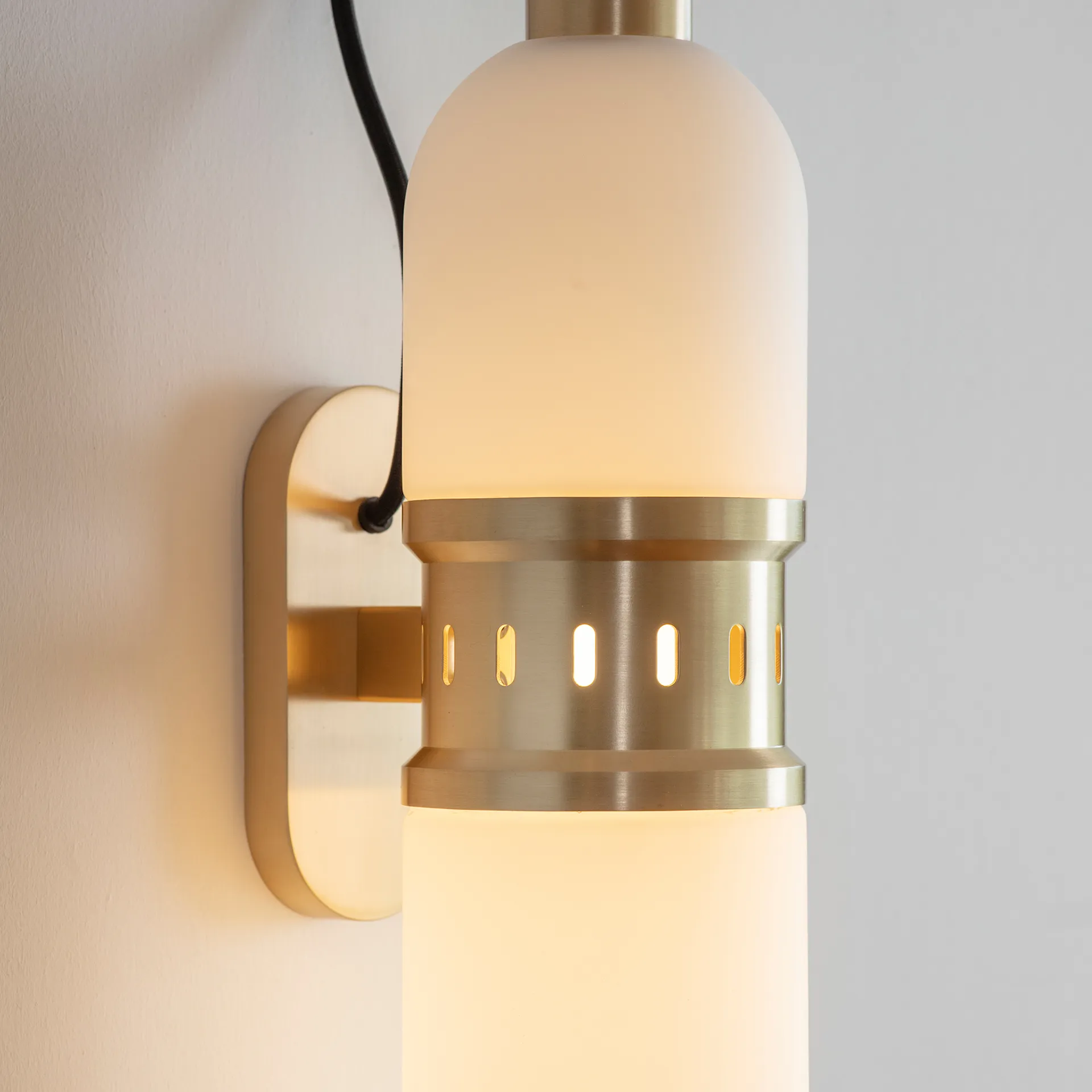 Occulo Wall Lamp - Bert Frank - NO GA