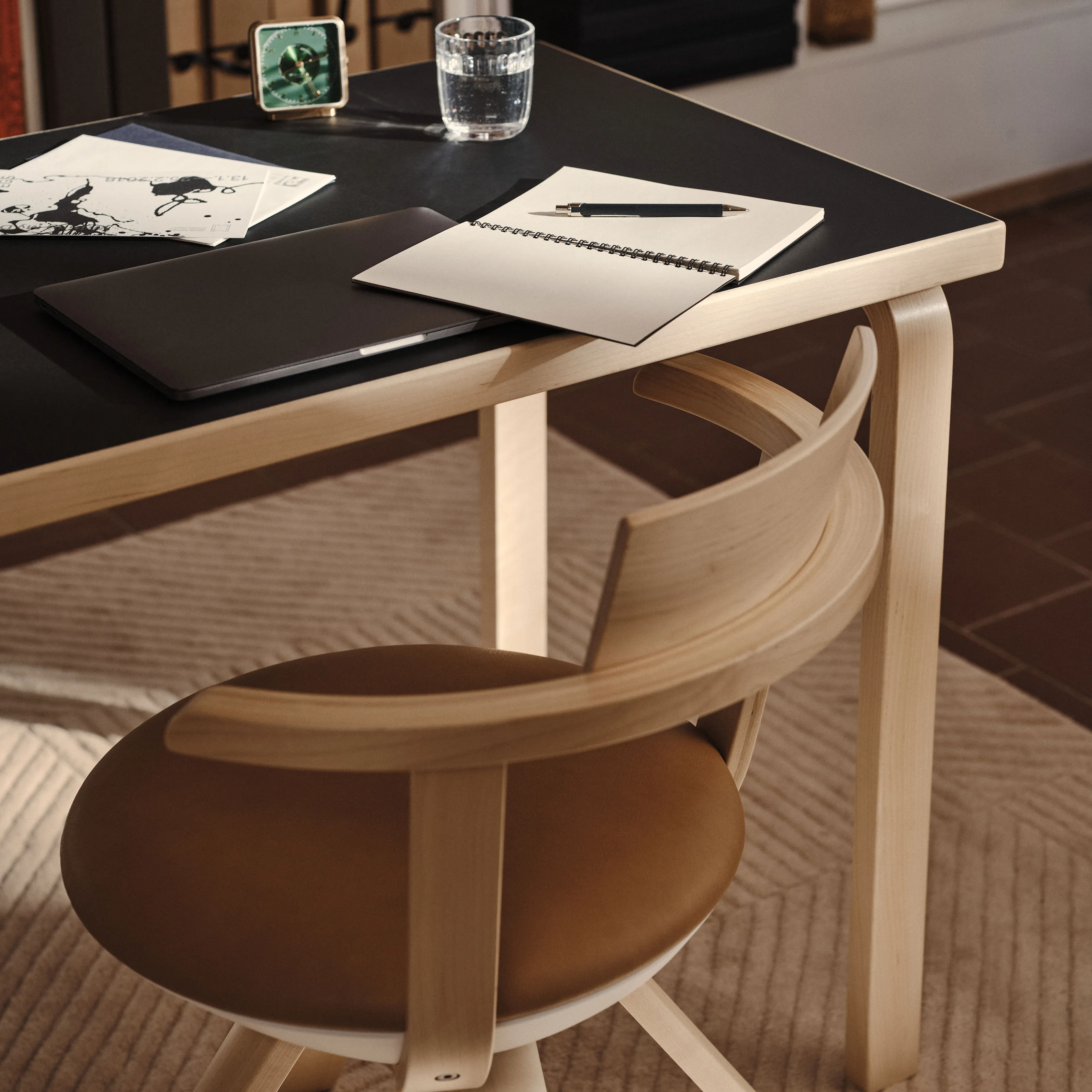 Aalto Table Rectangular 80B - 3