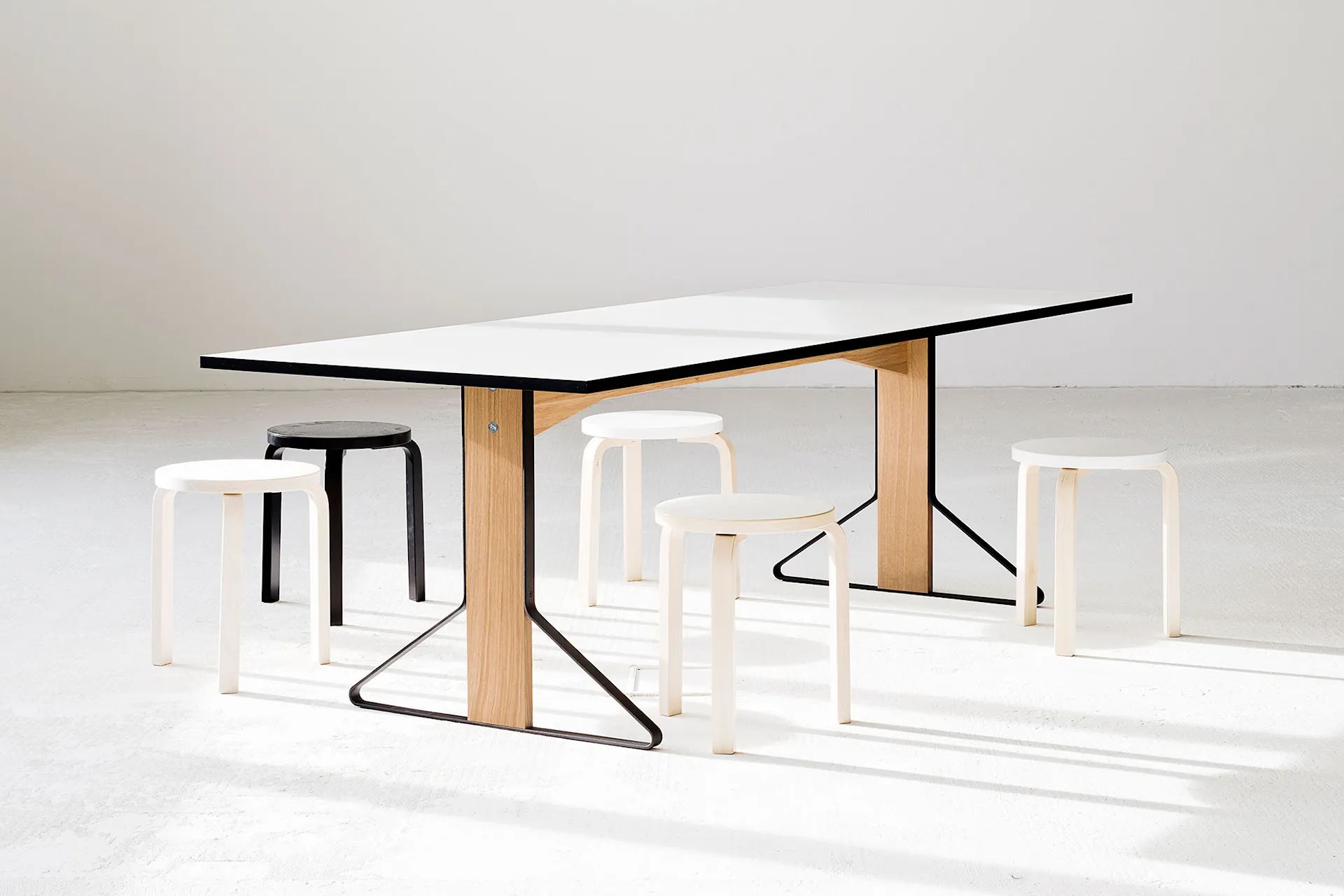 Kaari Table REB 002 - Artek - Ronan & Erwan Bouroullec - NO GA