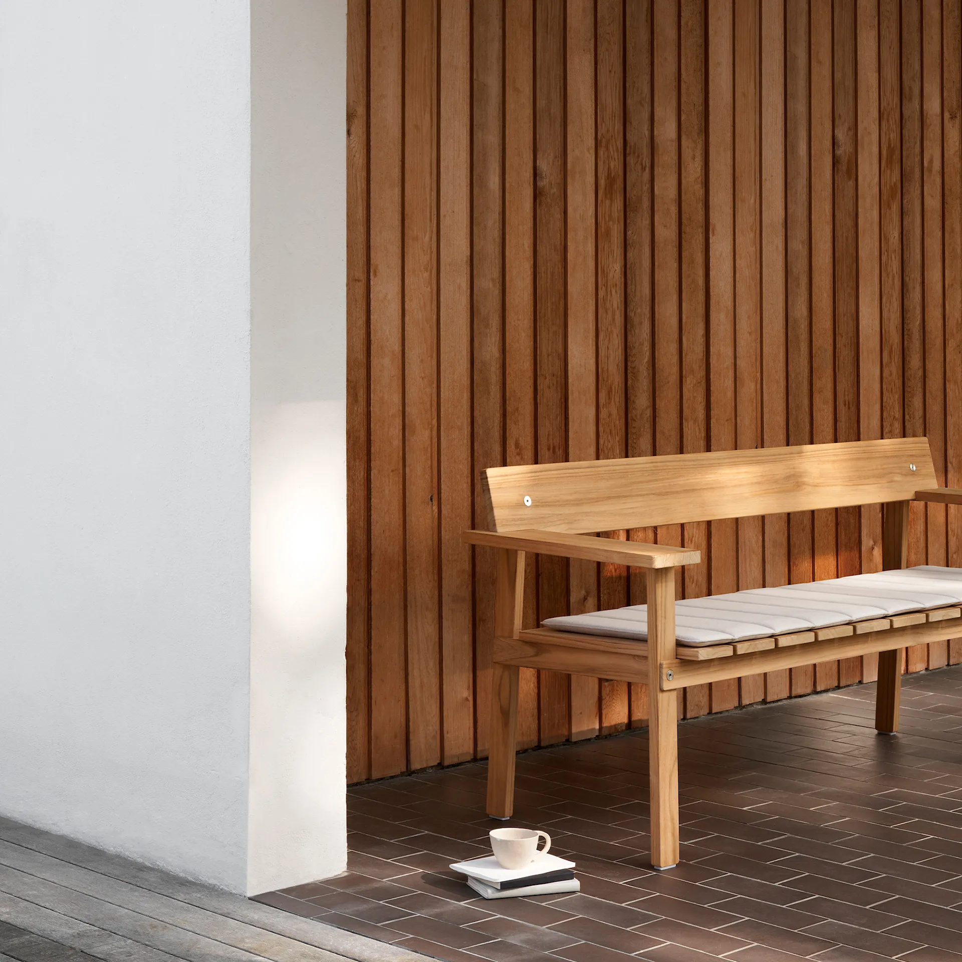 GL101 Timbur Outdoor Bench - Carl Hansen - NO GA