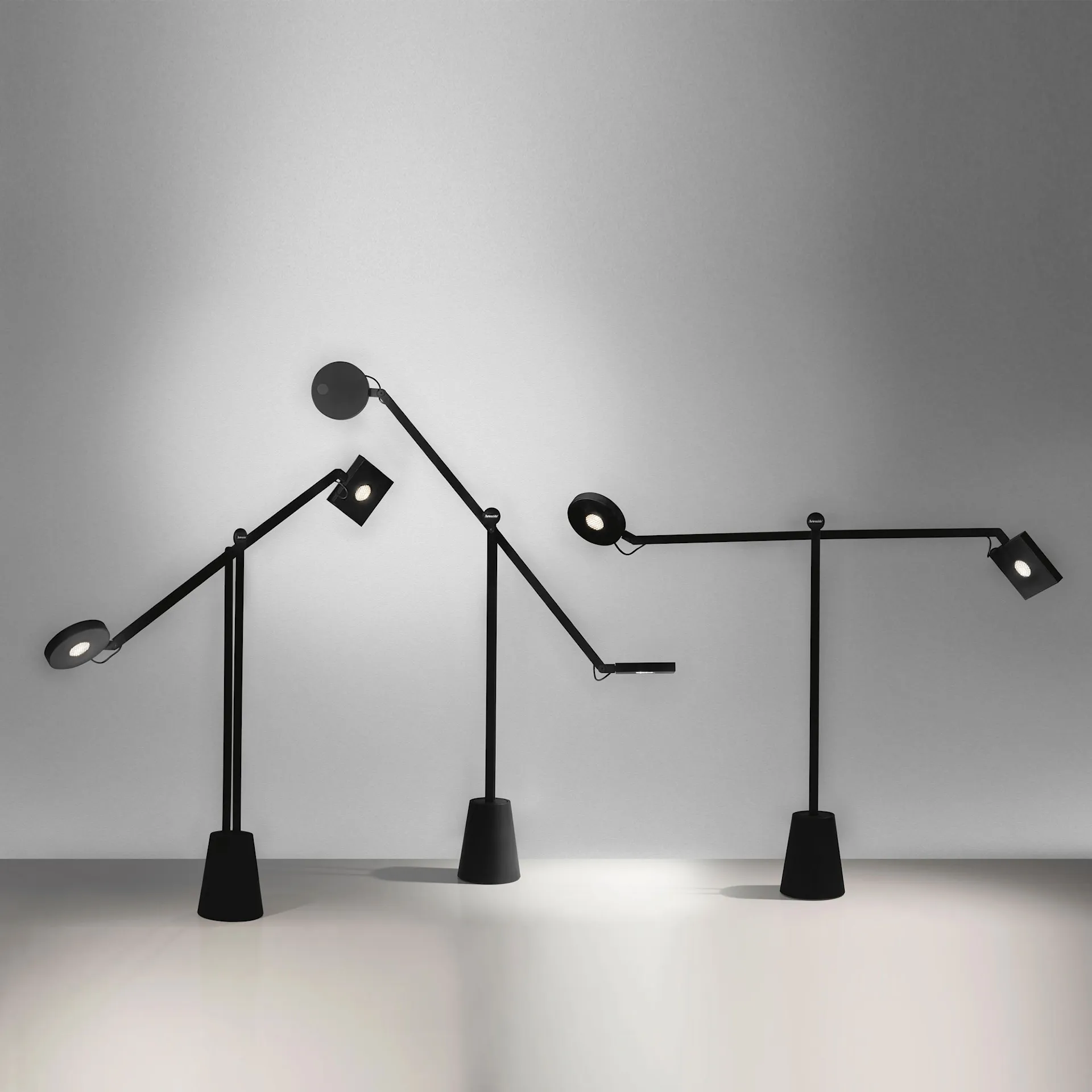 Equilibrist Table Lamp - Artemide - NO GA