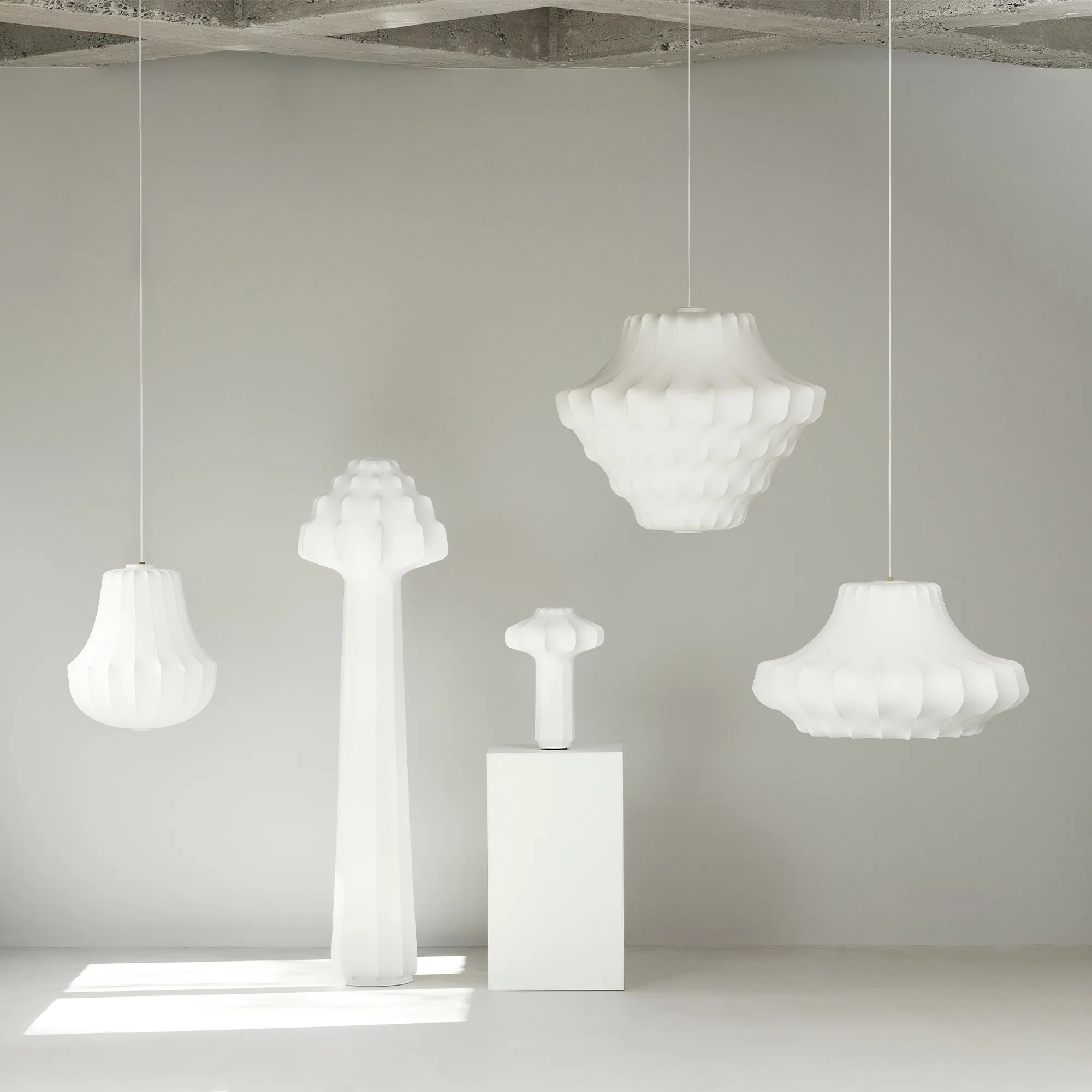 Phantom Table Lamp - 9