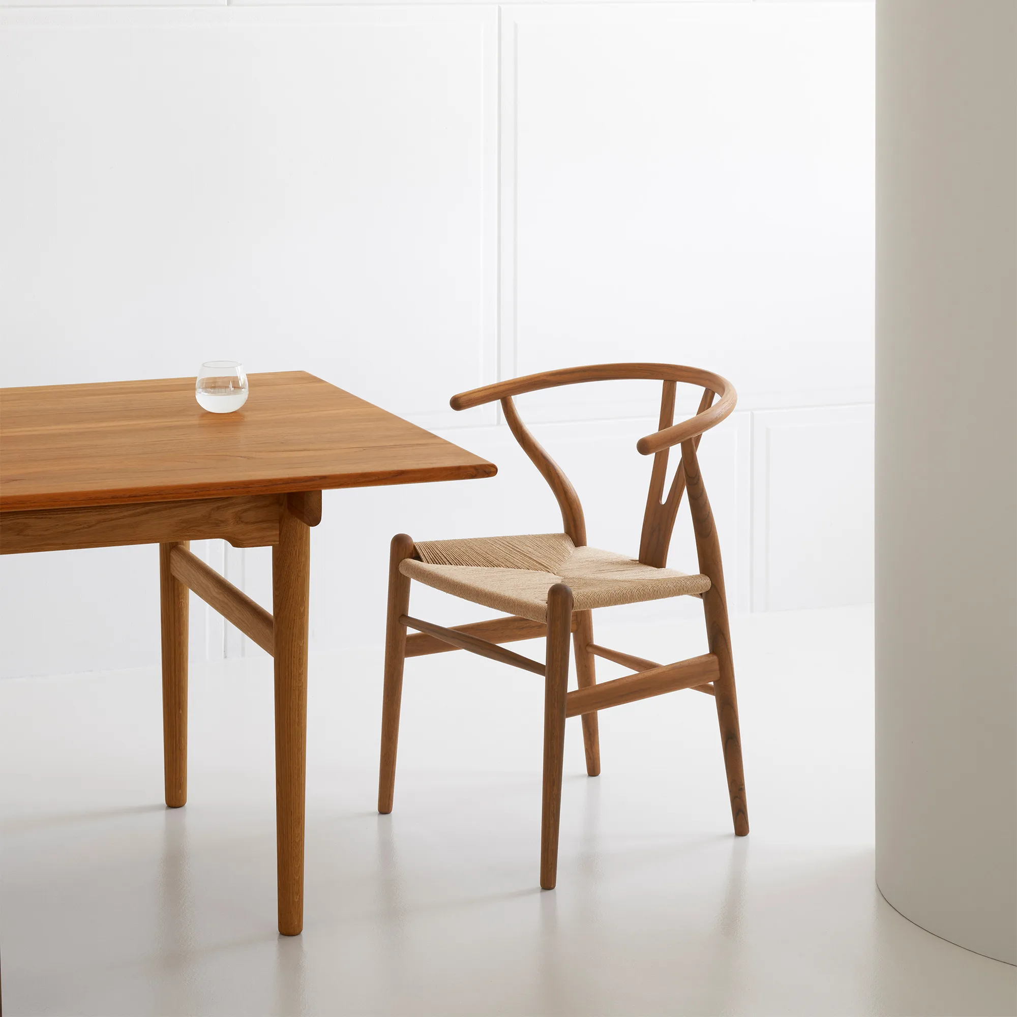 CH24 Y-stol teak/naturflettet papirgarn