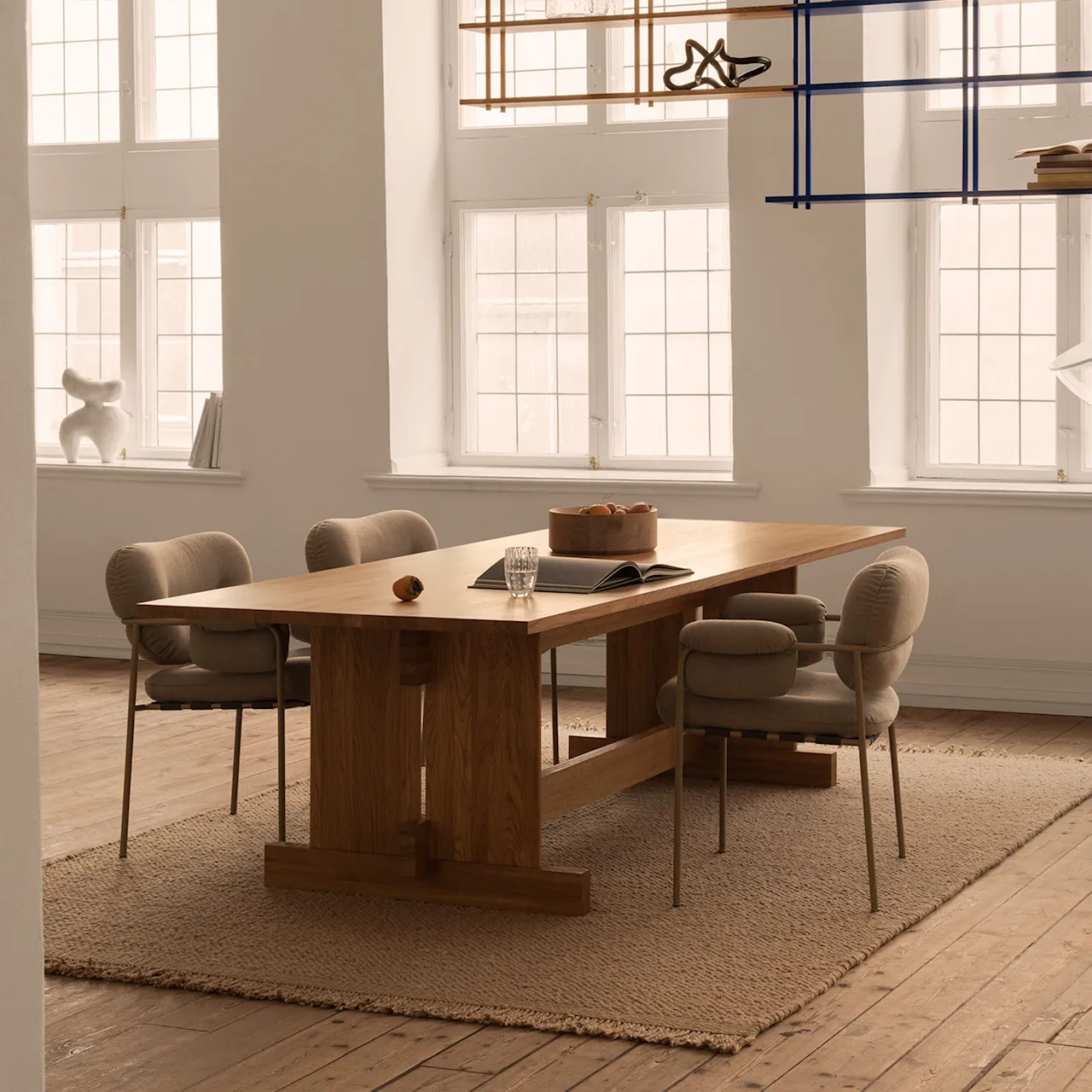 Grande Dining Table