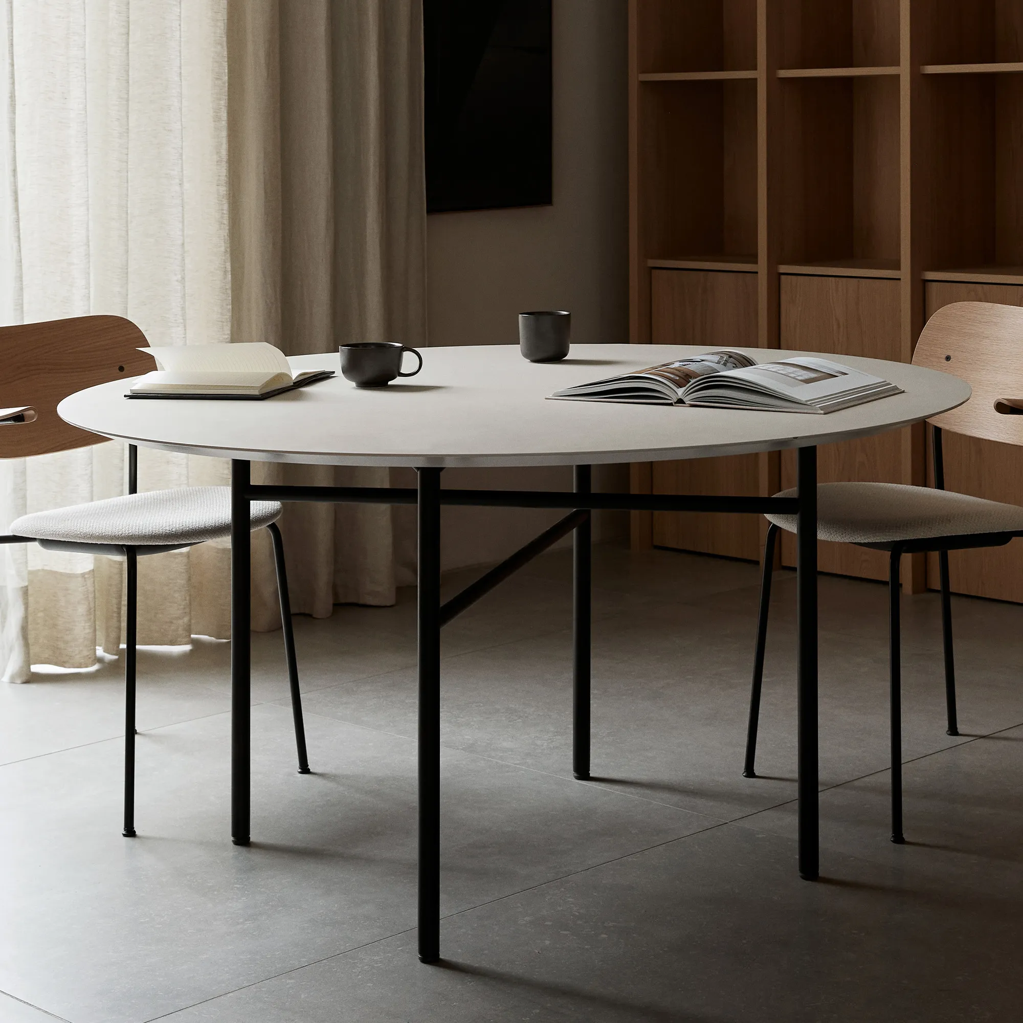 Snaregade Dining Table Round - 4