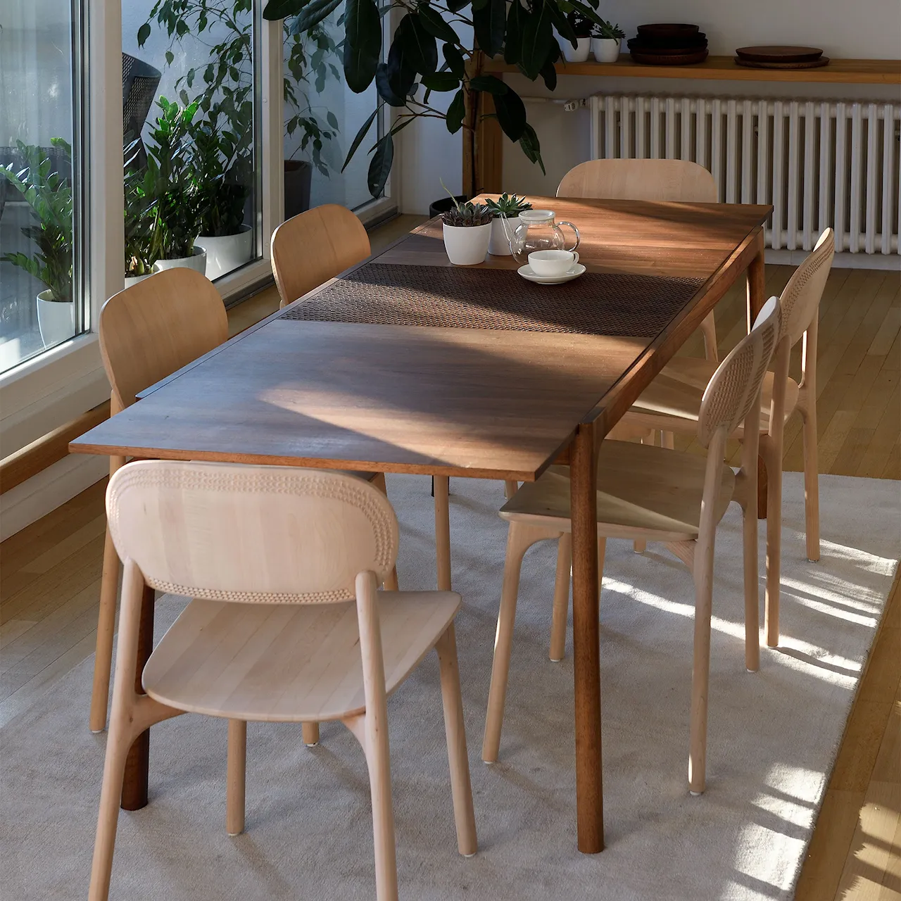 Unna Table, 160, Svartbetsad lönn