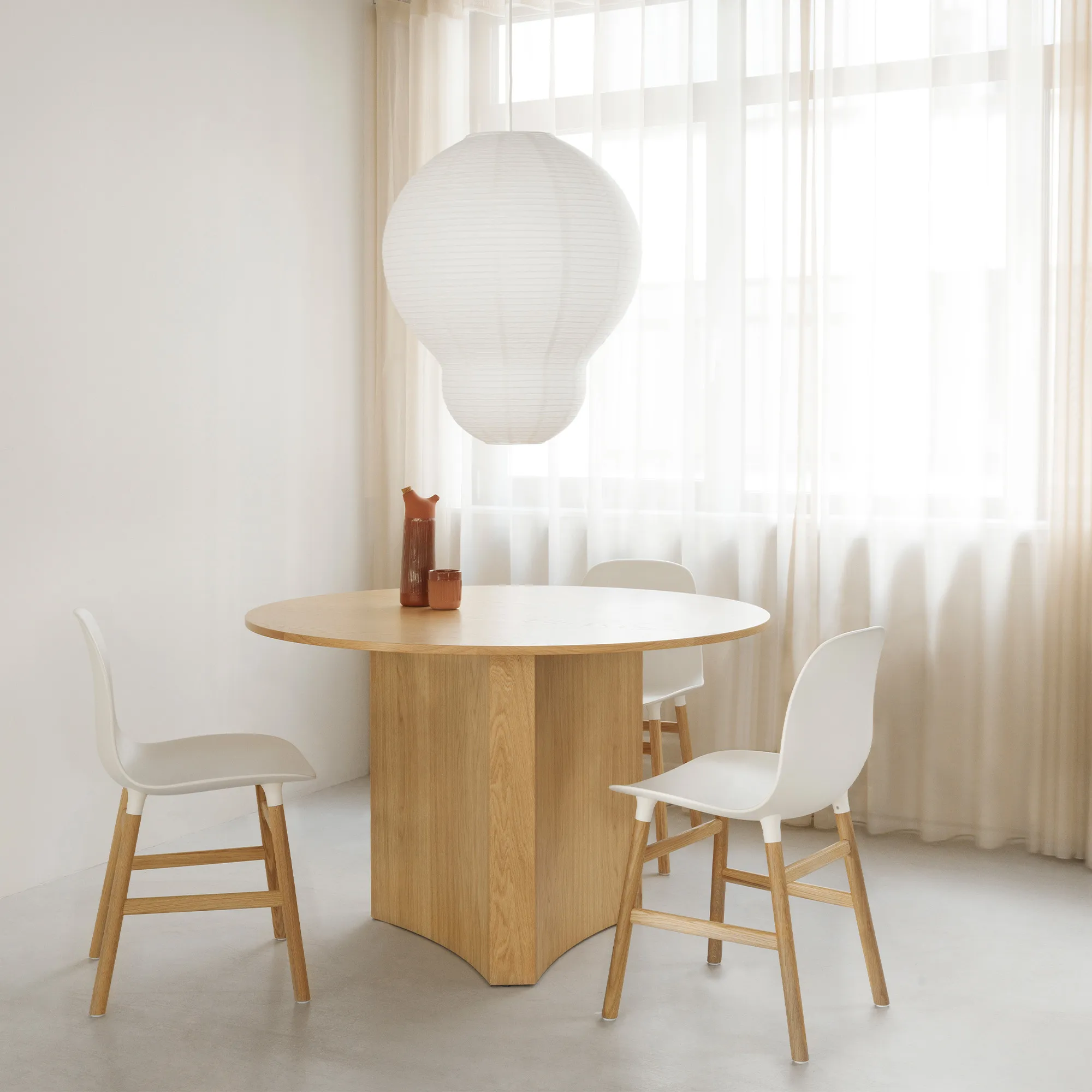 Form Chair Black Oak - 3