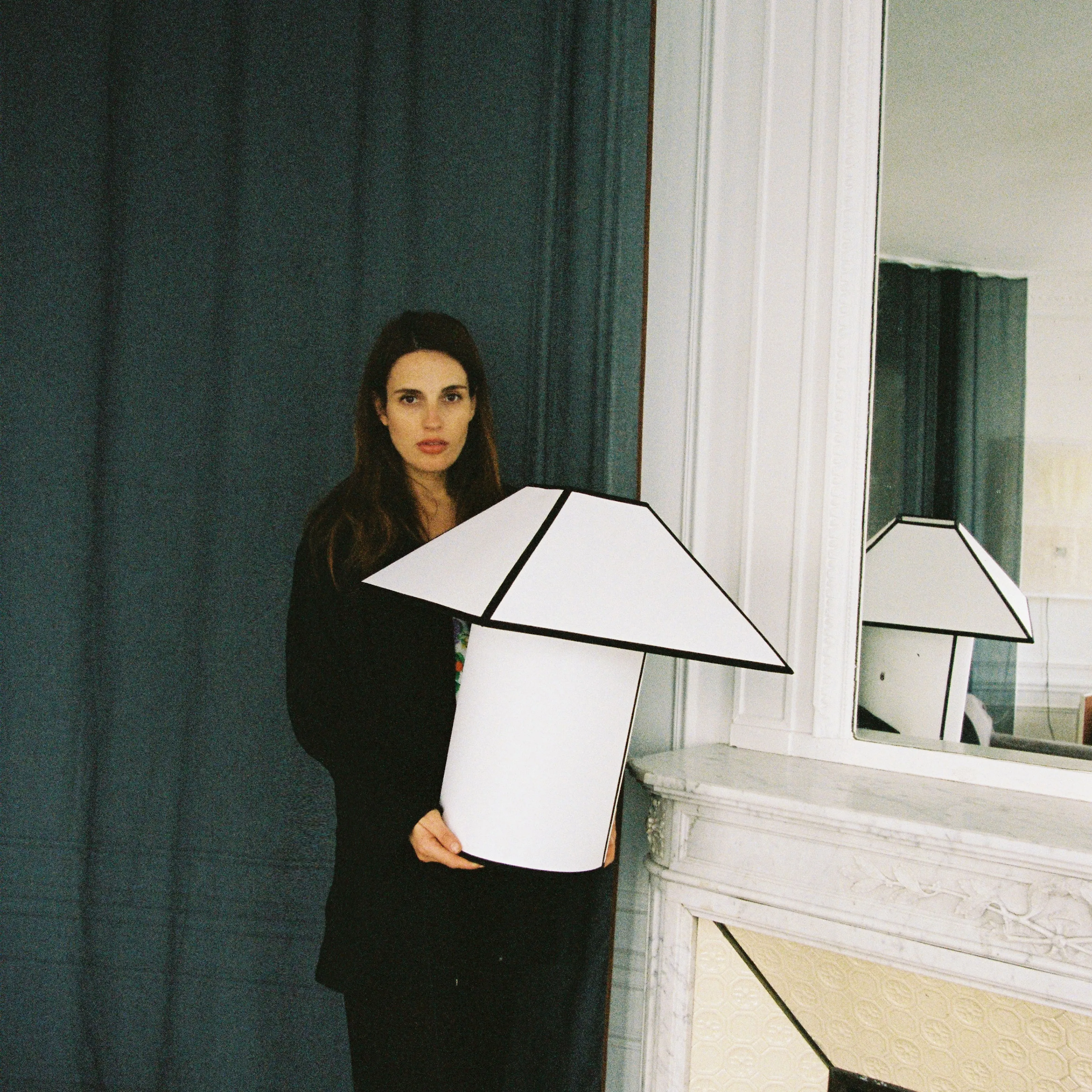 Ava Pyramid Table Lamp - 4