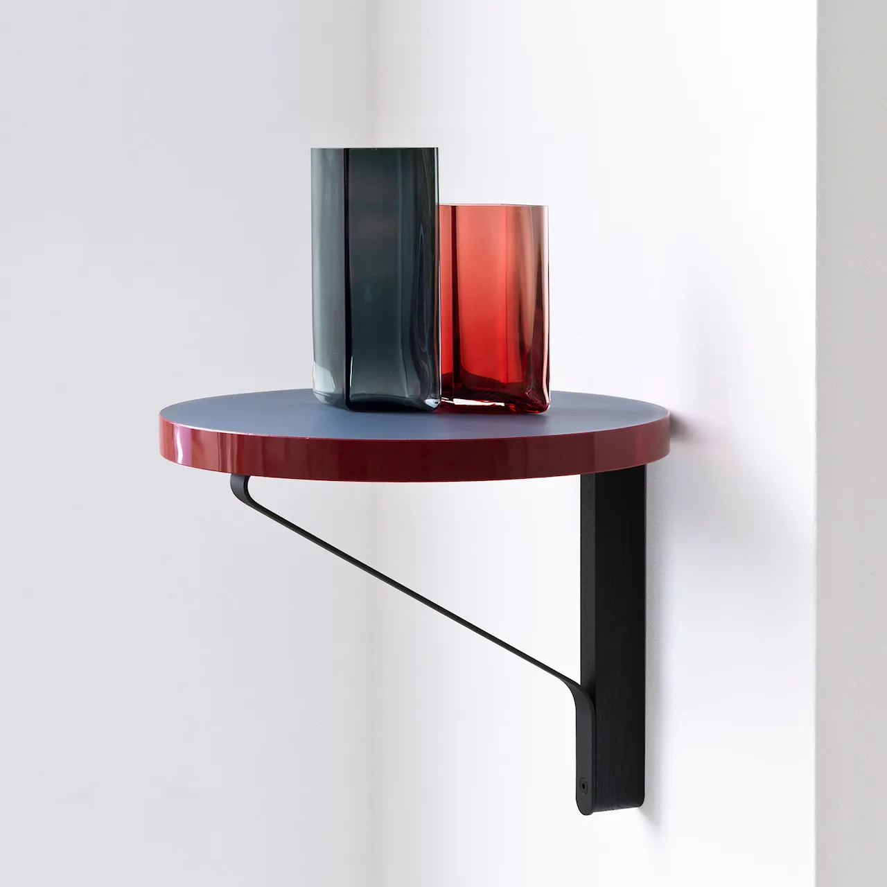 Kaari Wall Console REB 007