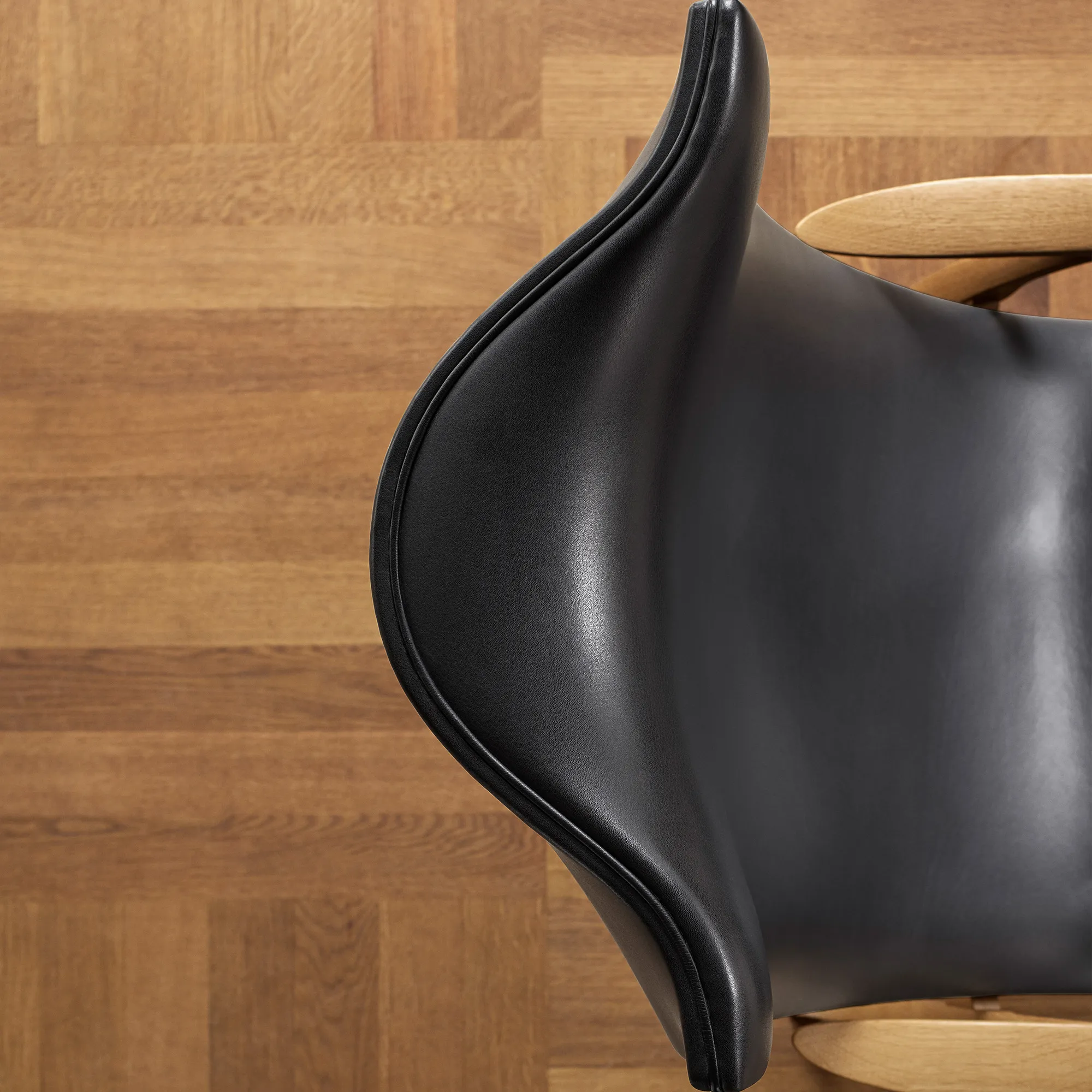 FH429 Signature Chair - 6