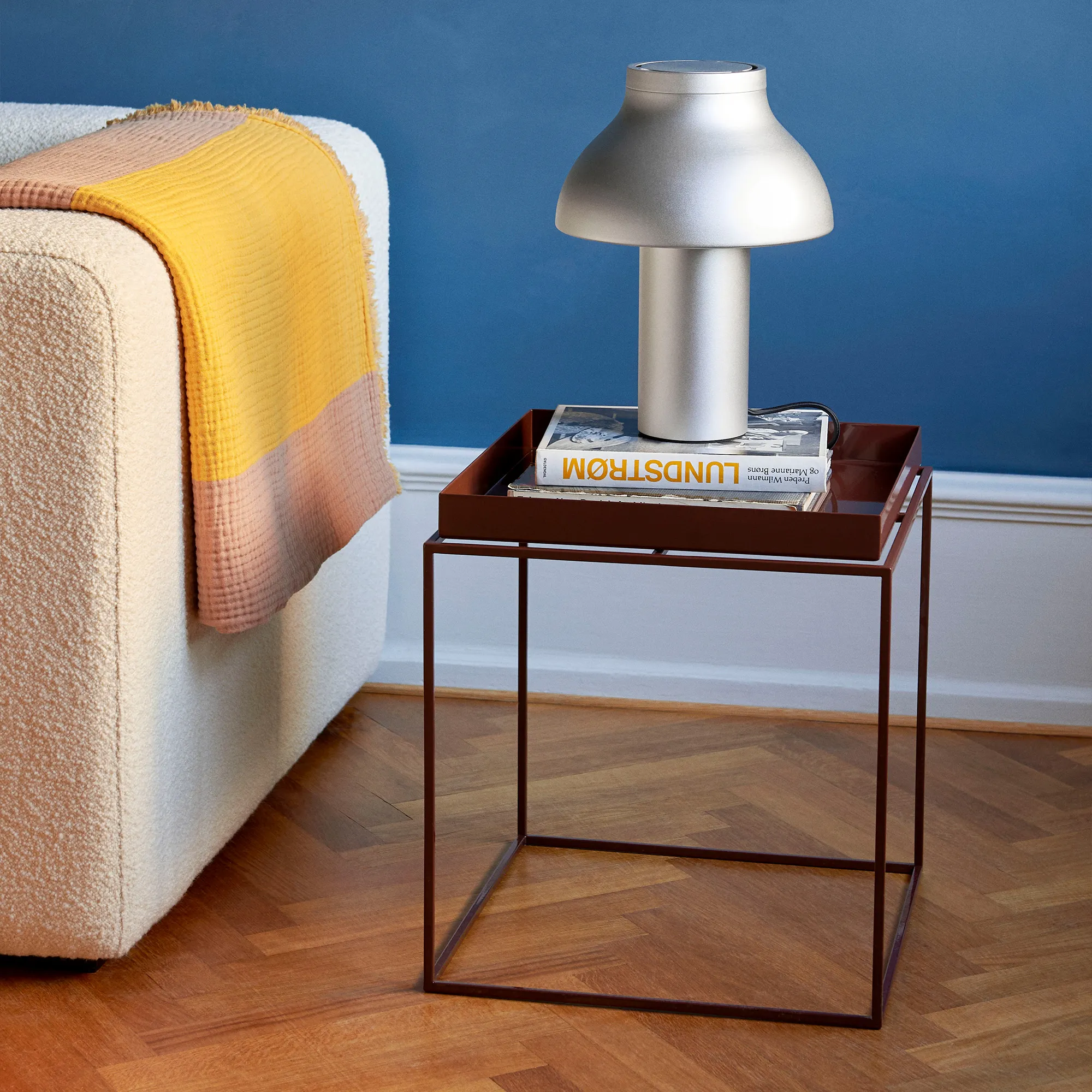 Tray Coffee Table 60 x 60 cm - 18