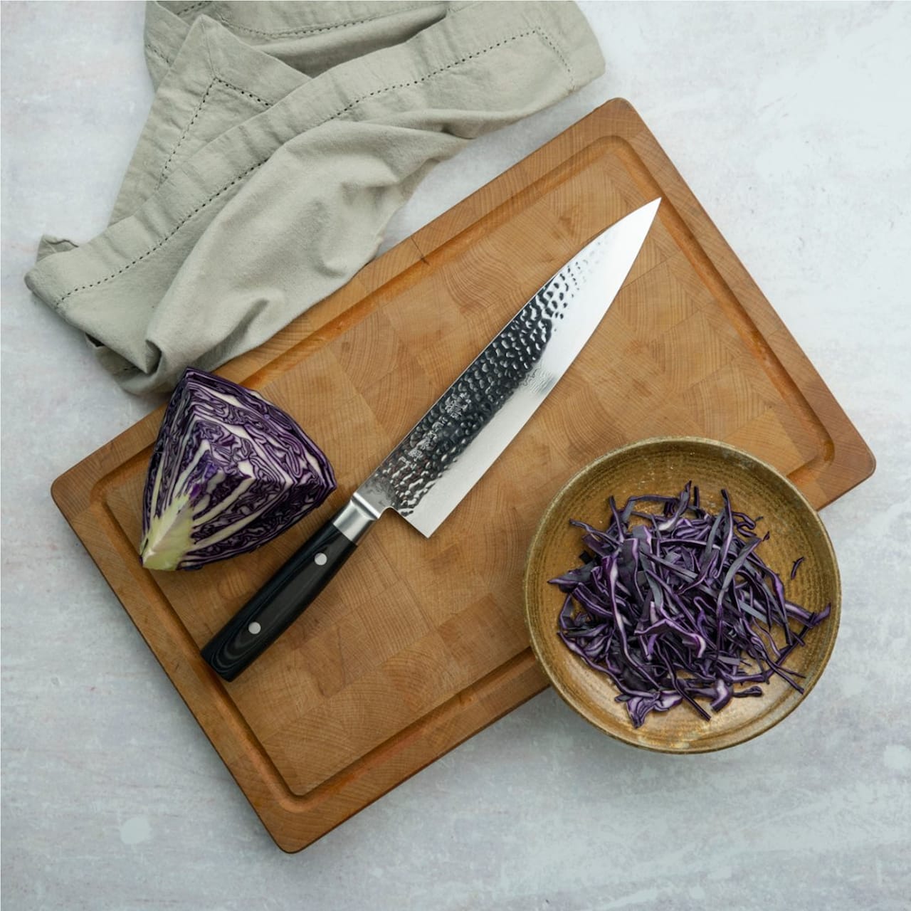 Yaxell Zen Chef&#39;s knife 24 cm