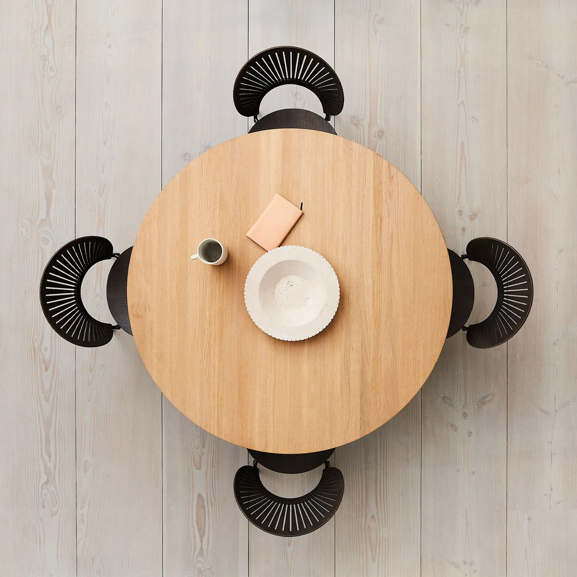 Taro Table - Fredericia Furniture - Jasper Morrison - NO GA