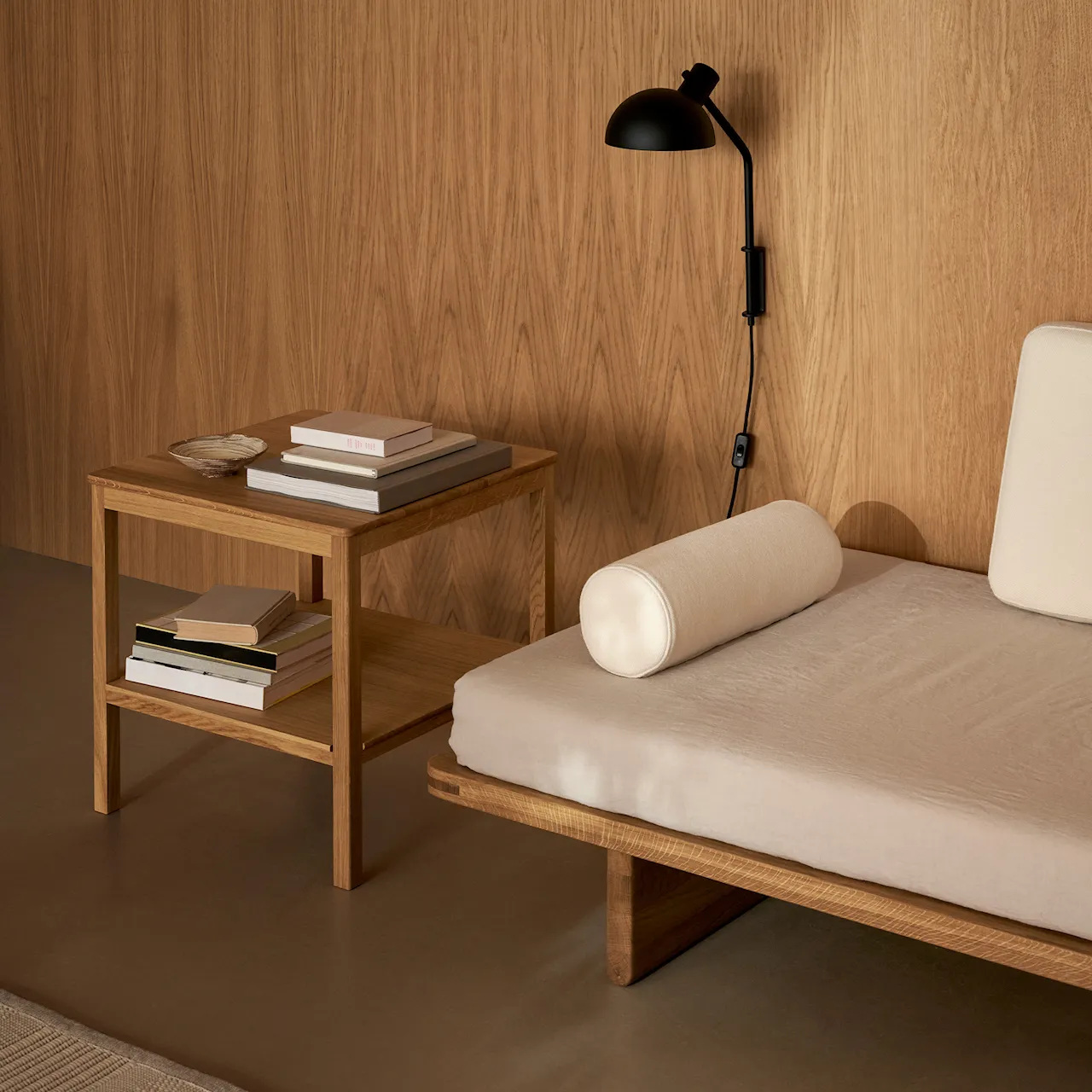 KK44860 Side Table