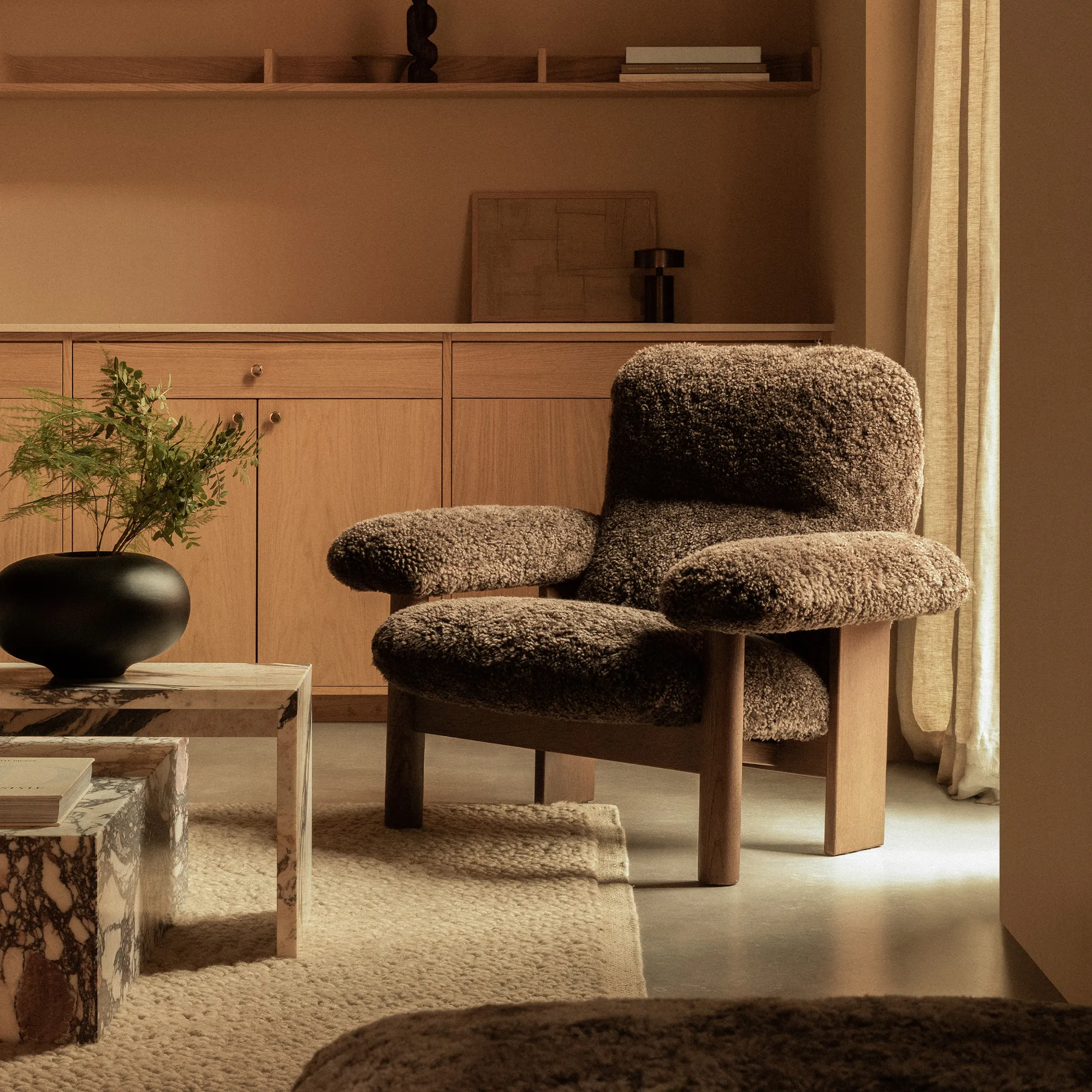 Brasilia Lounge Chair Walnut