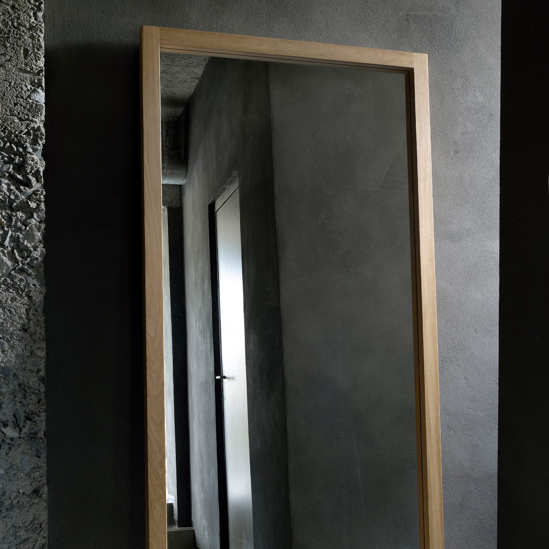 Light Frame Floor Mirror - Ethnicraft - NO GA