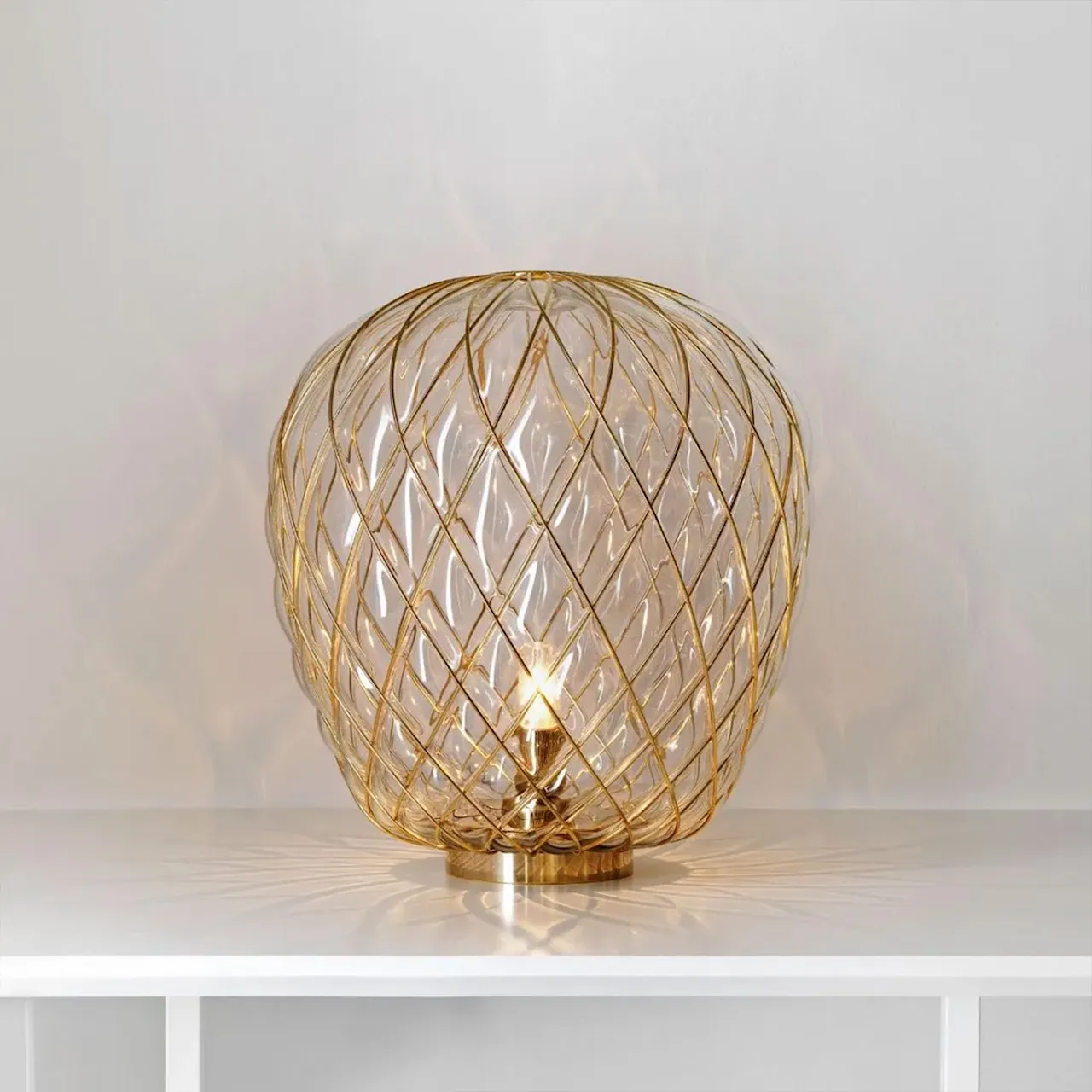 Pinecone Table Lamp