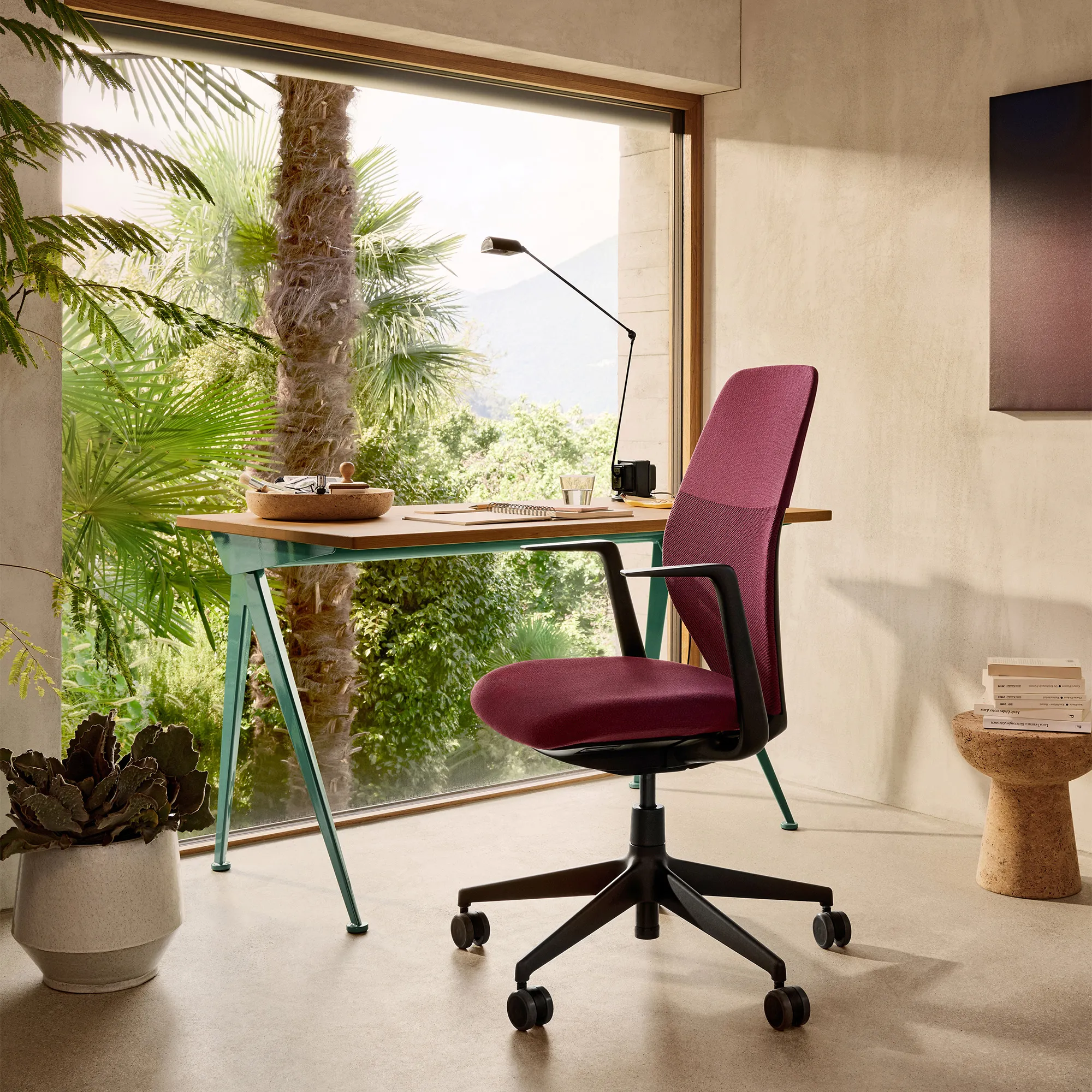 Compas Direction Desk - 11