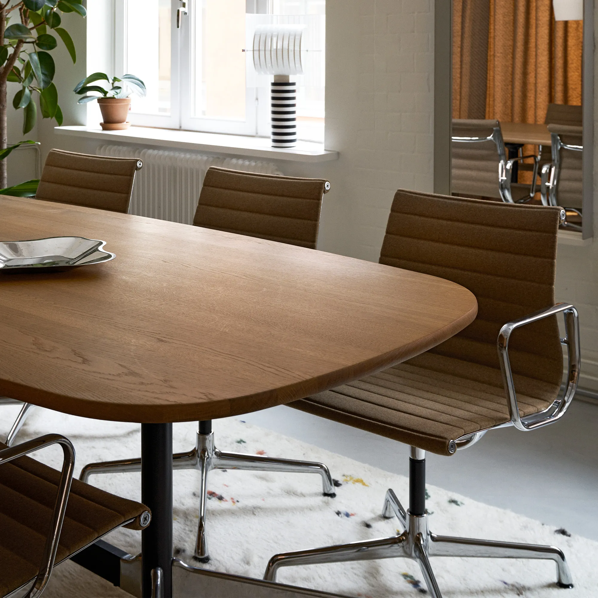 EA 108 Aluminium Chair - 8