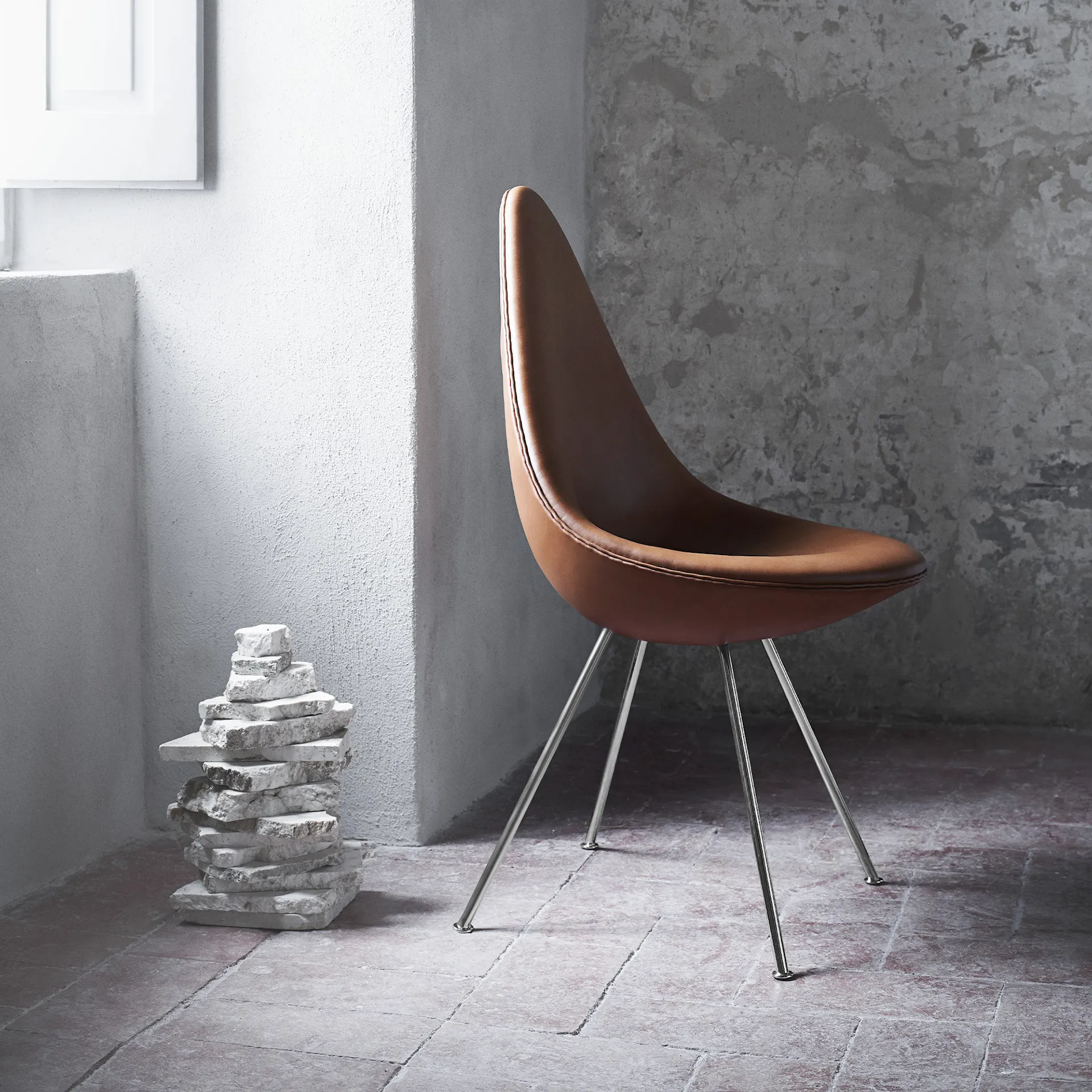 3110 Drop Chair Black - Fritz Hansen - Arne Jacobsen - NO GA