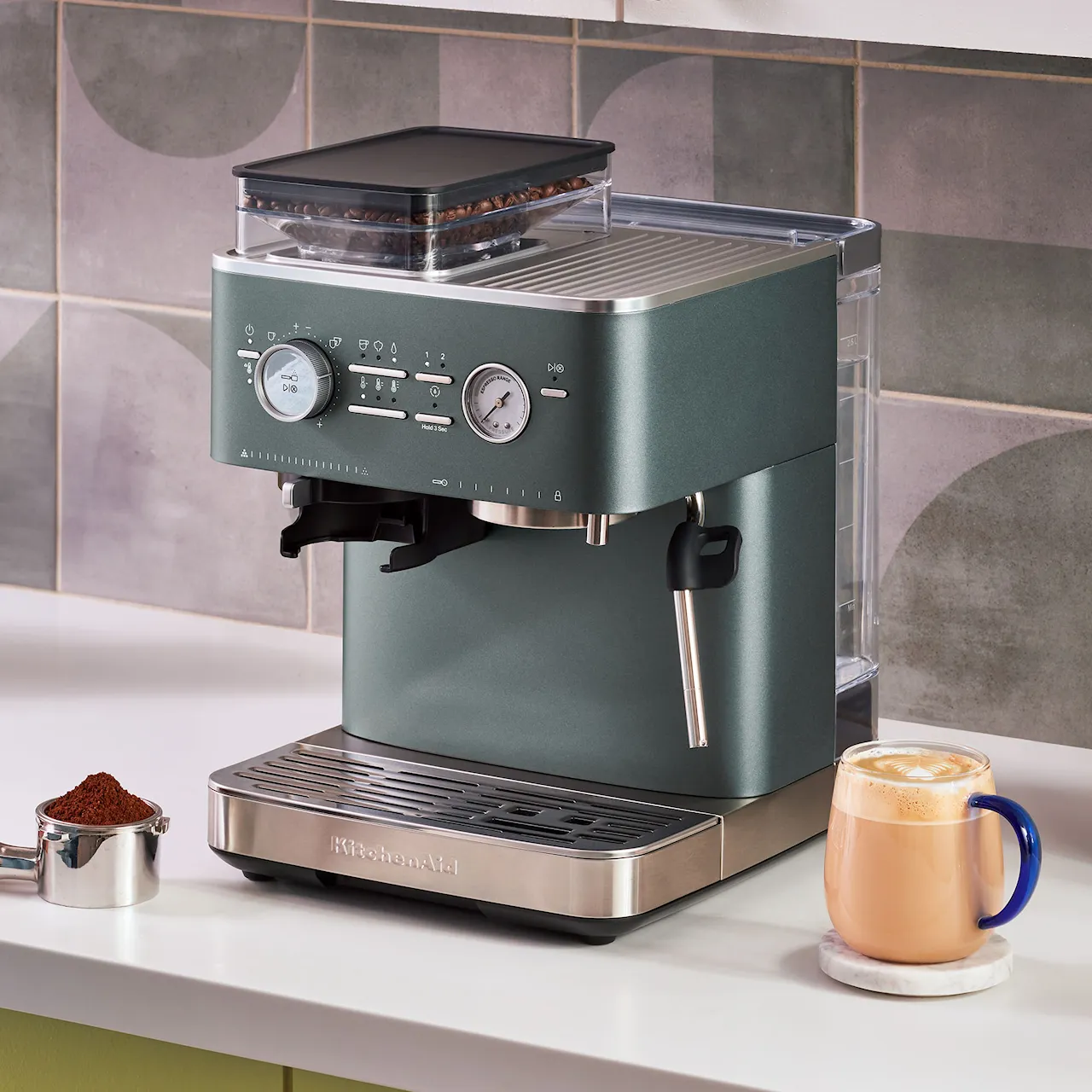 Semi-automatic espresso machine with grinder juniper 5KES6551EJP