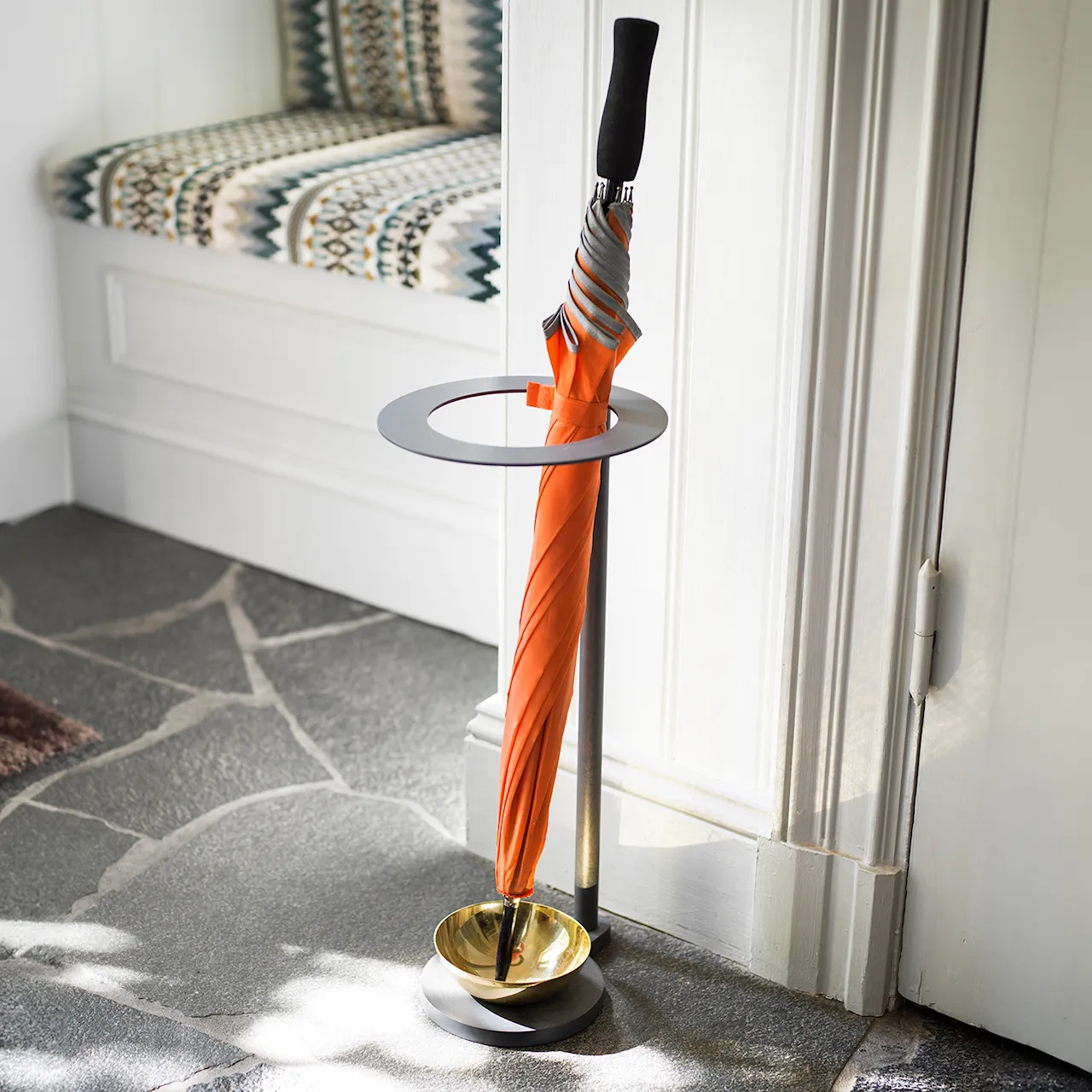 Monokel Umbrella Stand