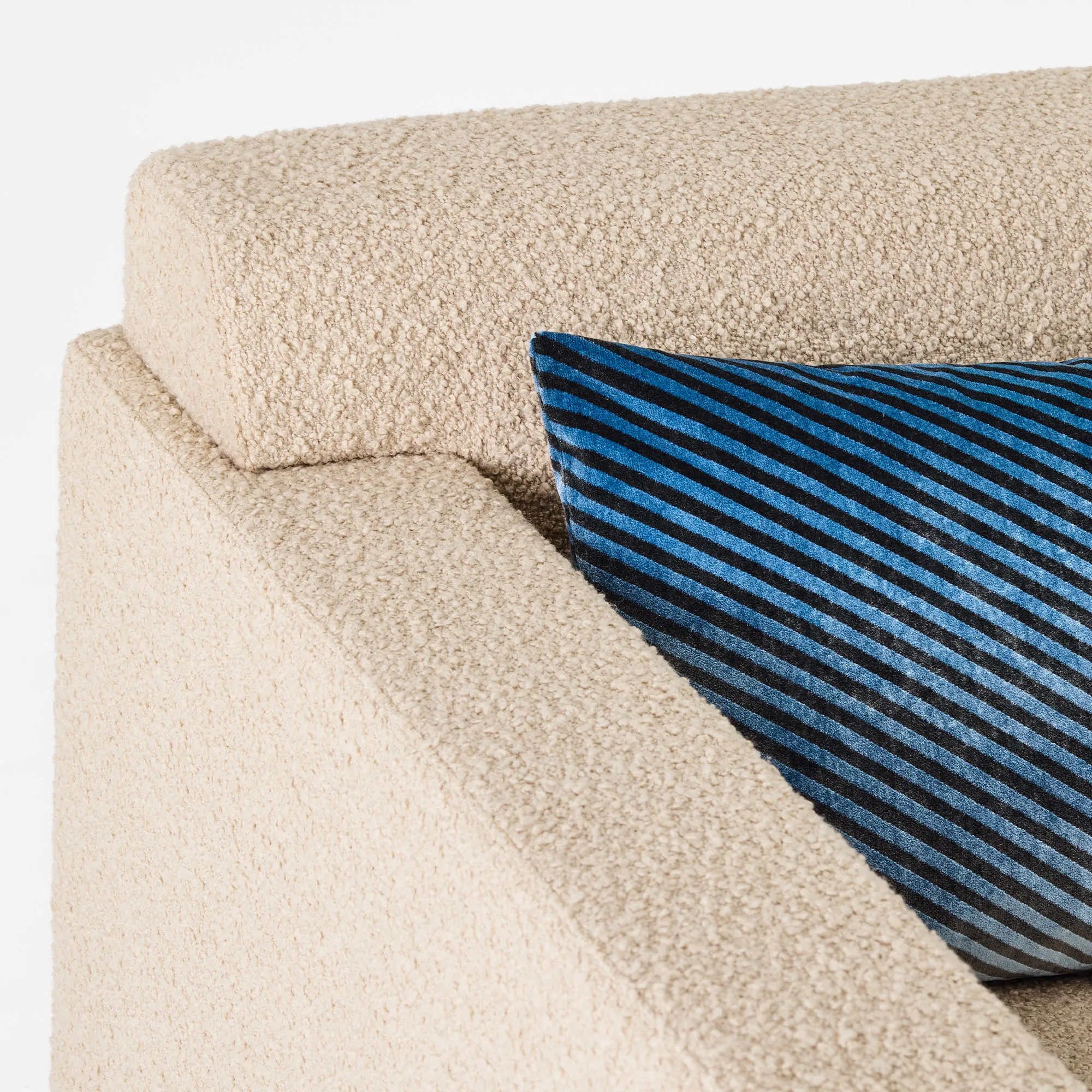 Don Lounge Chair - 7