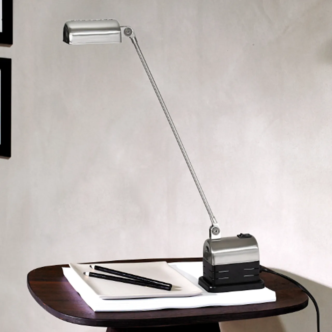 Daphinette LED table lamp