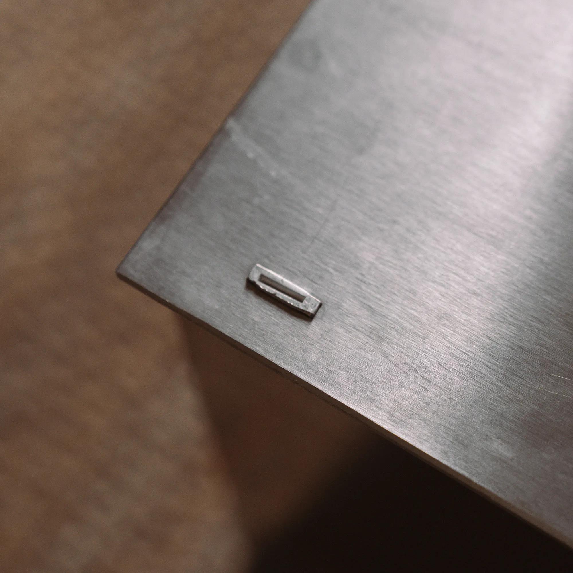 Rivet sidebord - 11