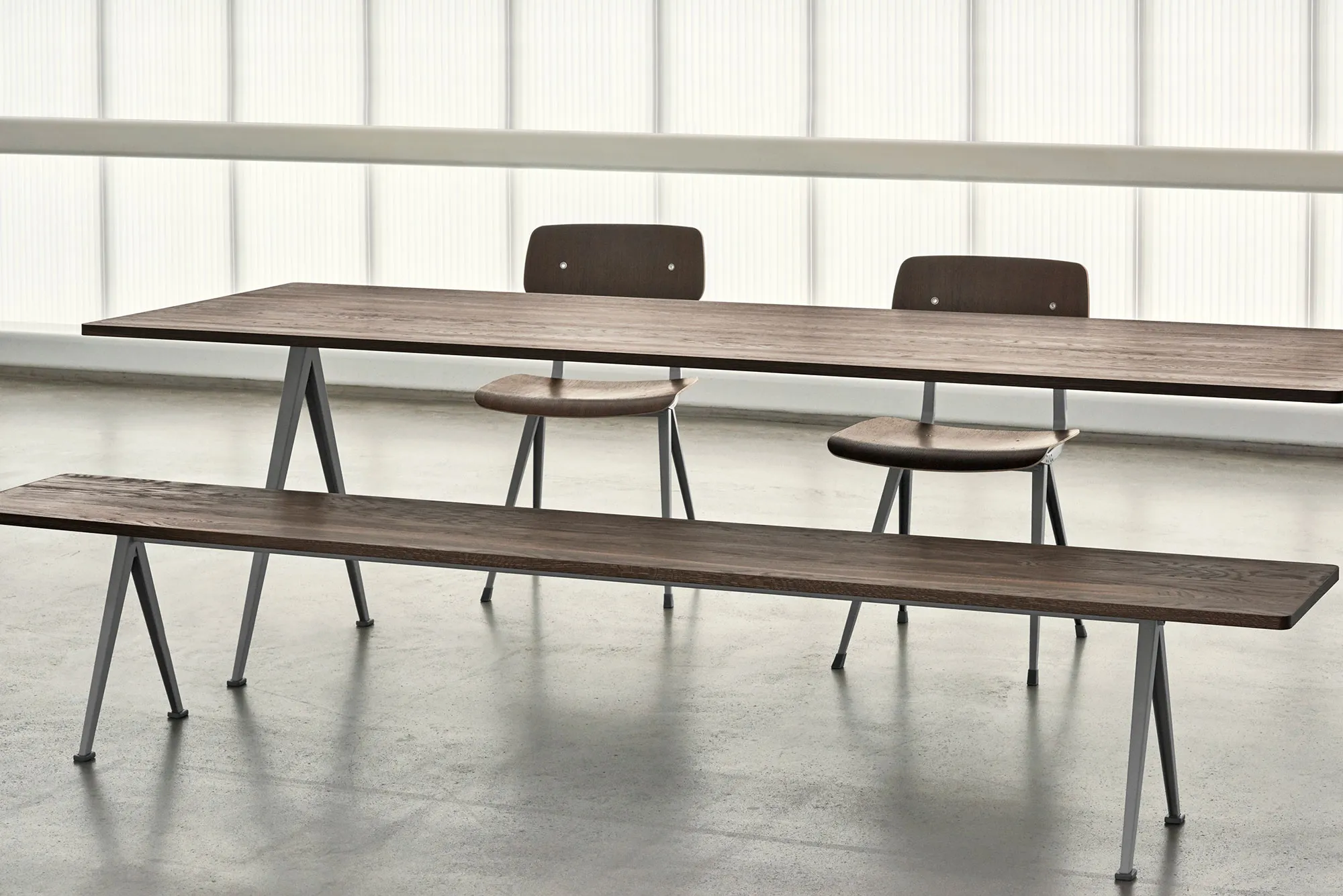 Pyramid 02 table 85x190 cm beige powder coated steel - 4