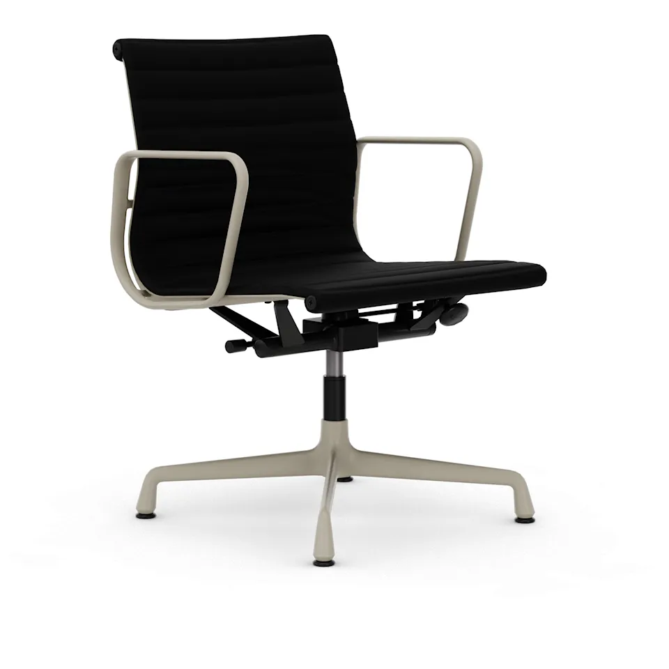 EA 108 Aluminium Chair