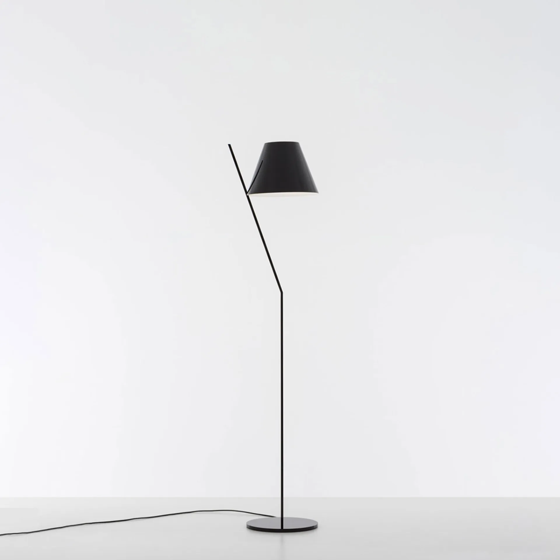 La Petite Floor Lamp - Artemide - NO GA