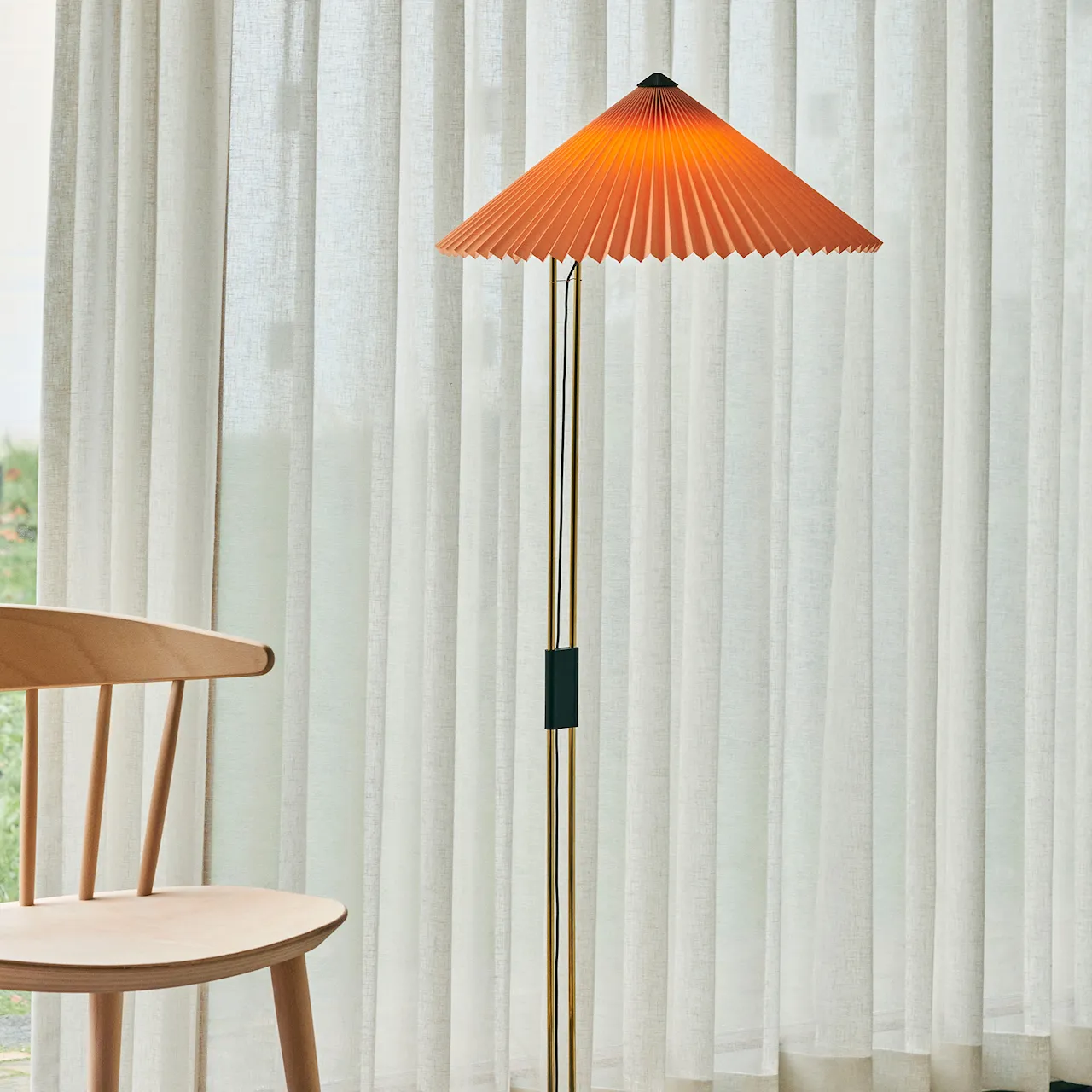 Matin Floor Lamp