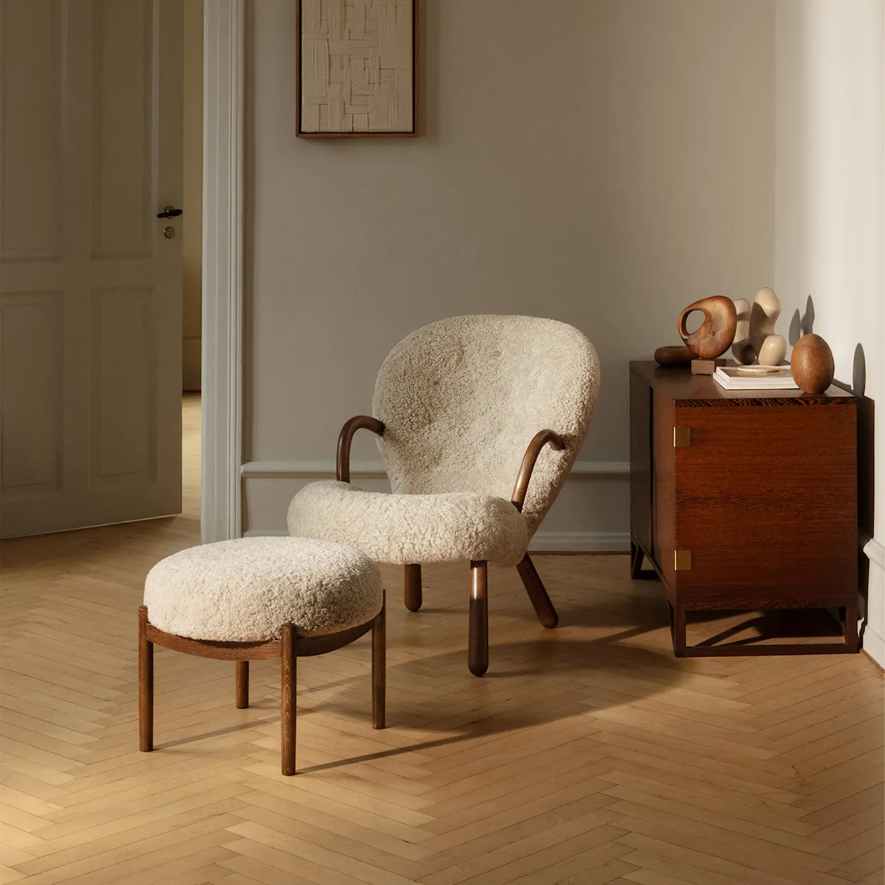 Clam Chair