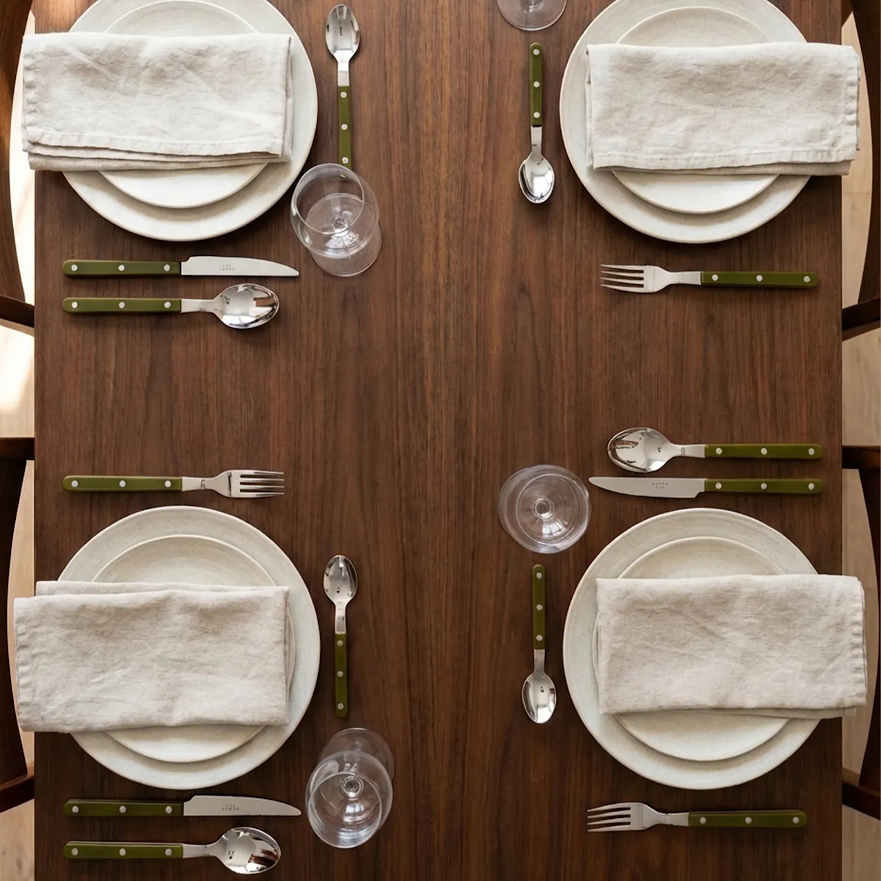 Bistrot Solid Cutlery Set 24 Pieces