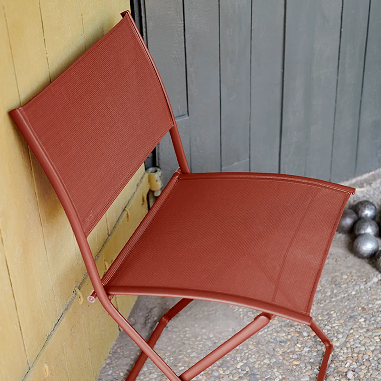 Plein Air Armchair, Chili