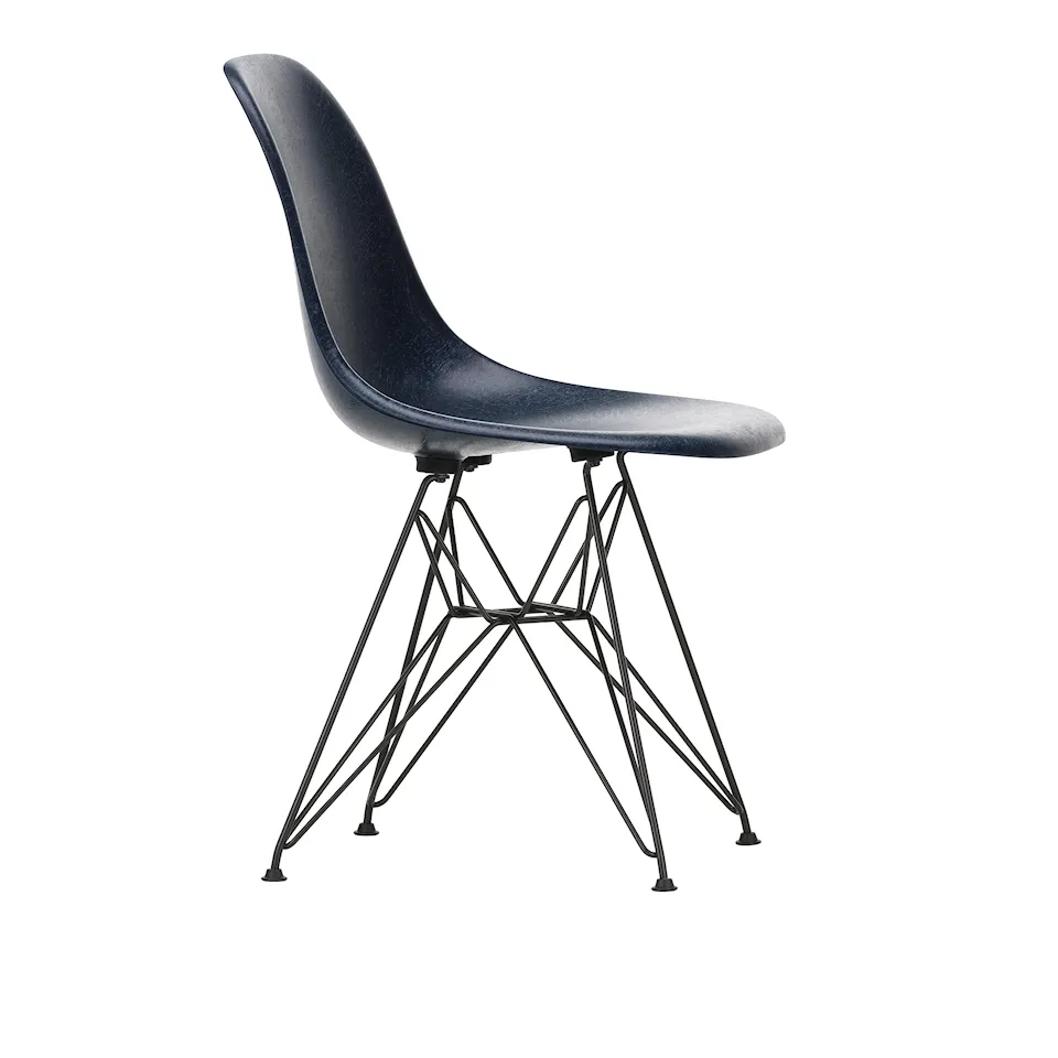 Eames Fiberglass Chair DSR stoel