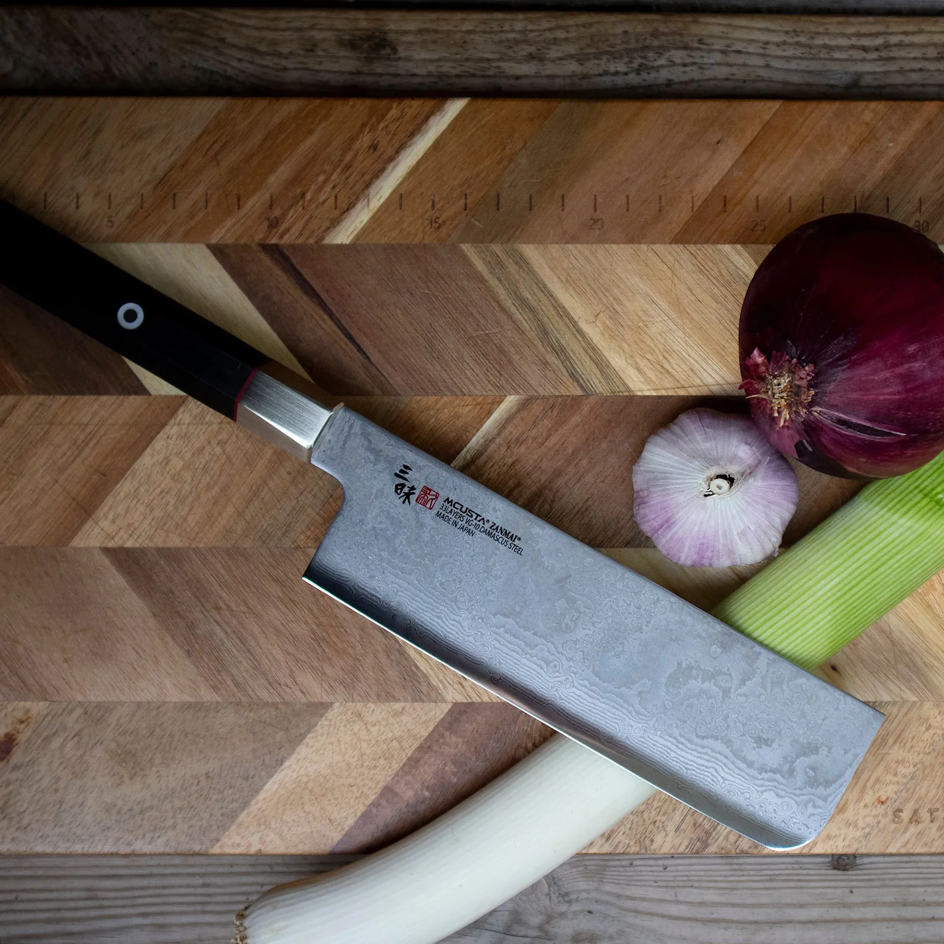 Hybrid Splash Nakiri Vegetable Chopper 16,5 cm - Mcusta / Zanmai - NO GA