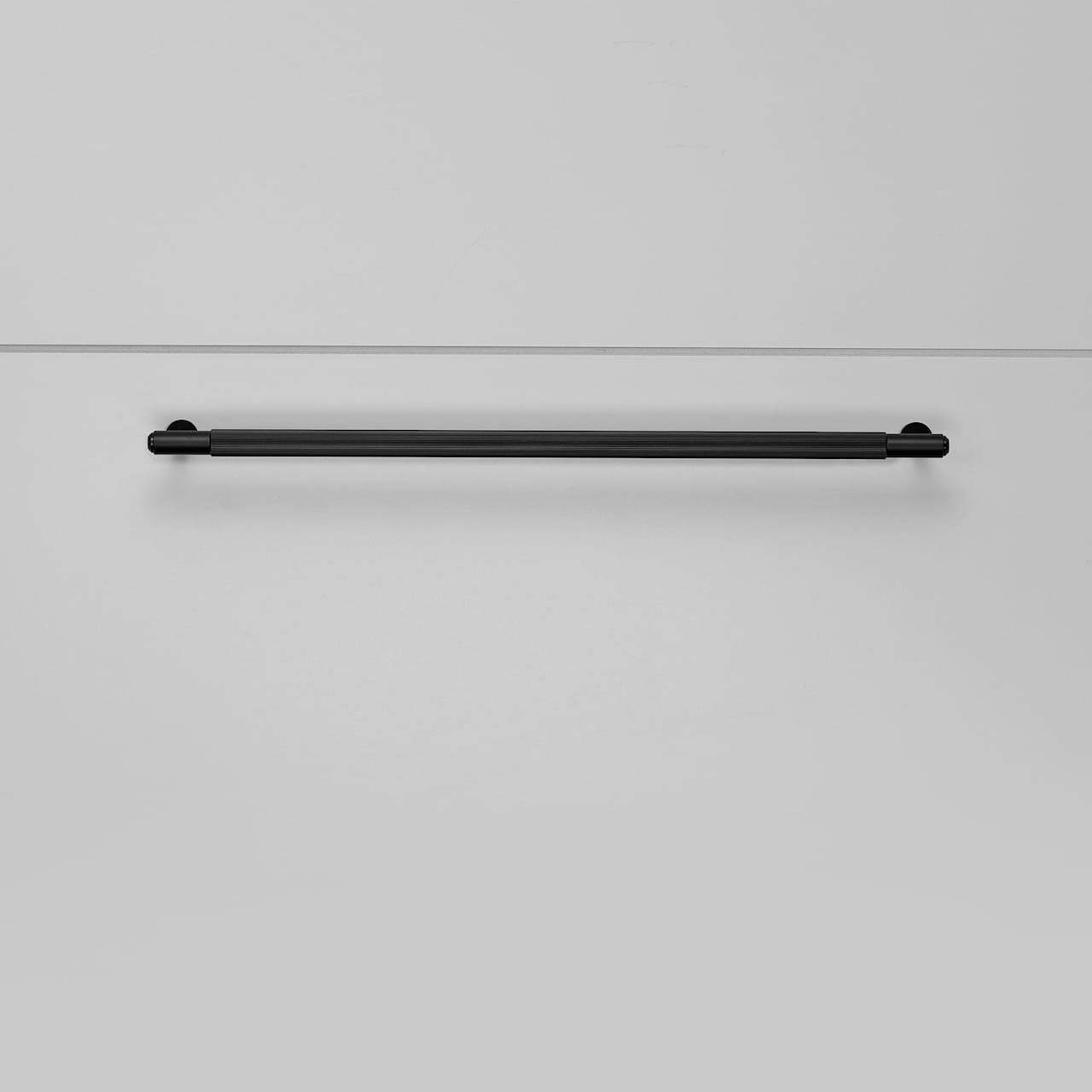 Pull Bar Linear