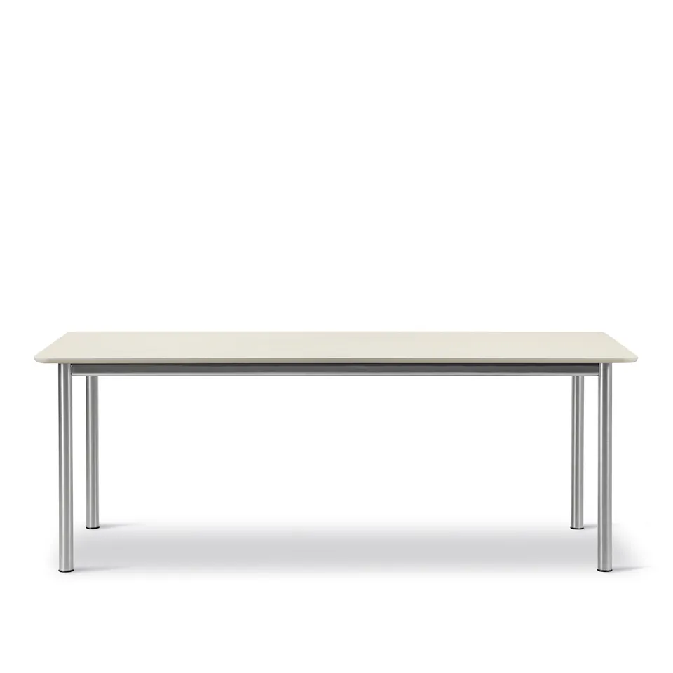 Plan 6631 skrivebord 200 x 100 cm